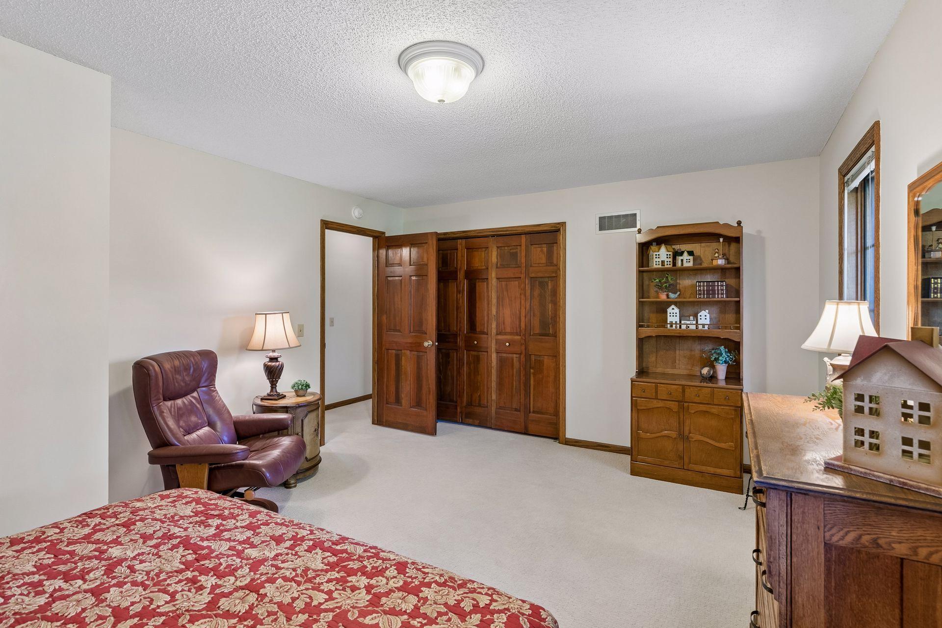 View of Residential at 10001 Chowen Avenue, Bloomington MN 55431, Bloomington (41 of 59) - Mike Wilen | Minnesota Team Real Estate