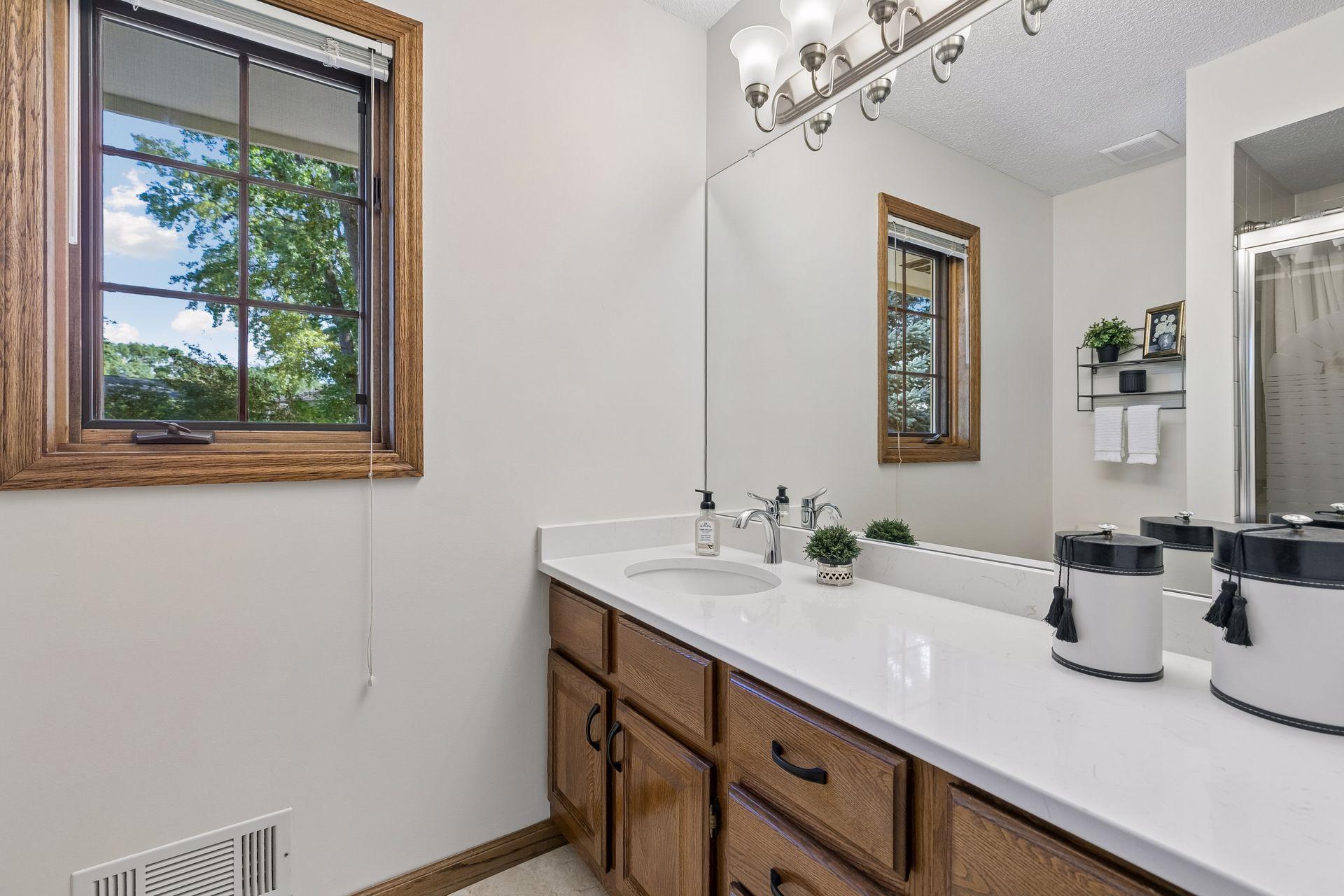 View of Residential at 10001 Chowen Avenue, Bloomington MN 55431, Bloomington (38 of 59) - Mike Wilen | Minnesota Team Real Estate