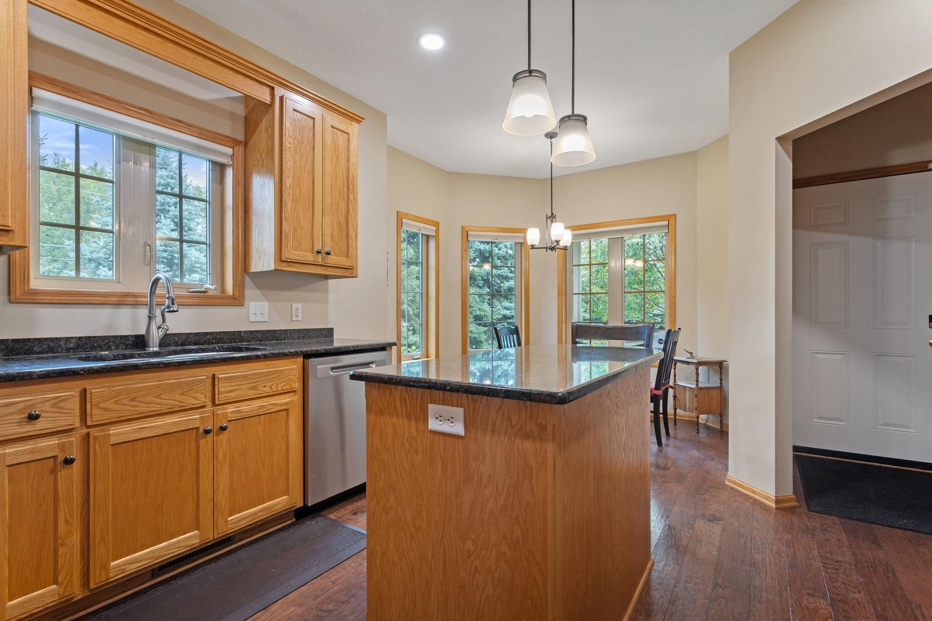 View of Residential at 339 Summer Place, Maplewood MN 55117, Maplewood (6 of 28) - Mike Wilen | Minnesota Team Real Estate