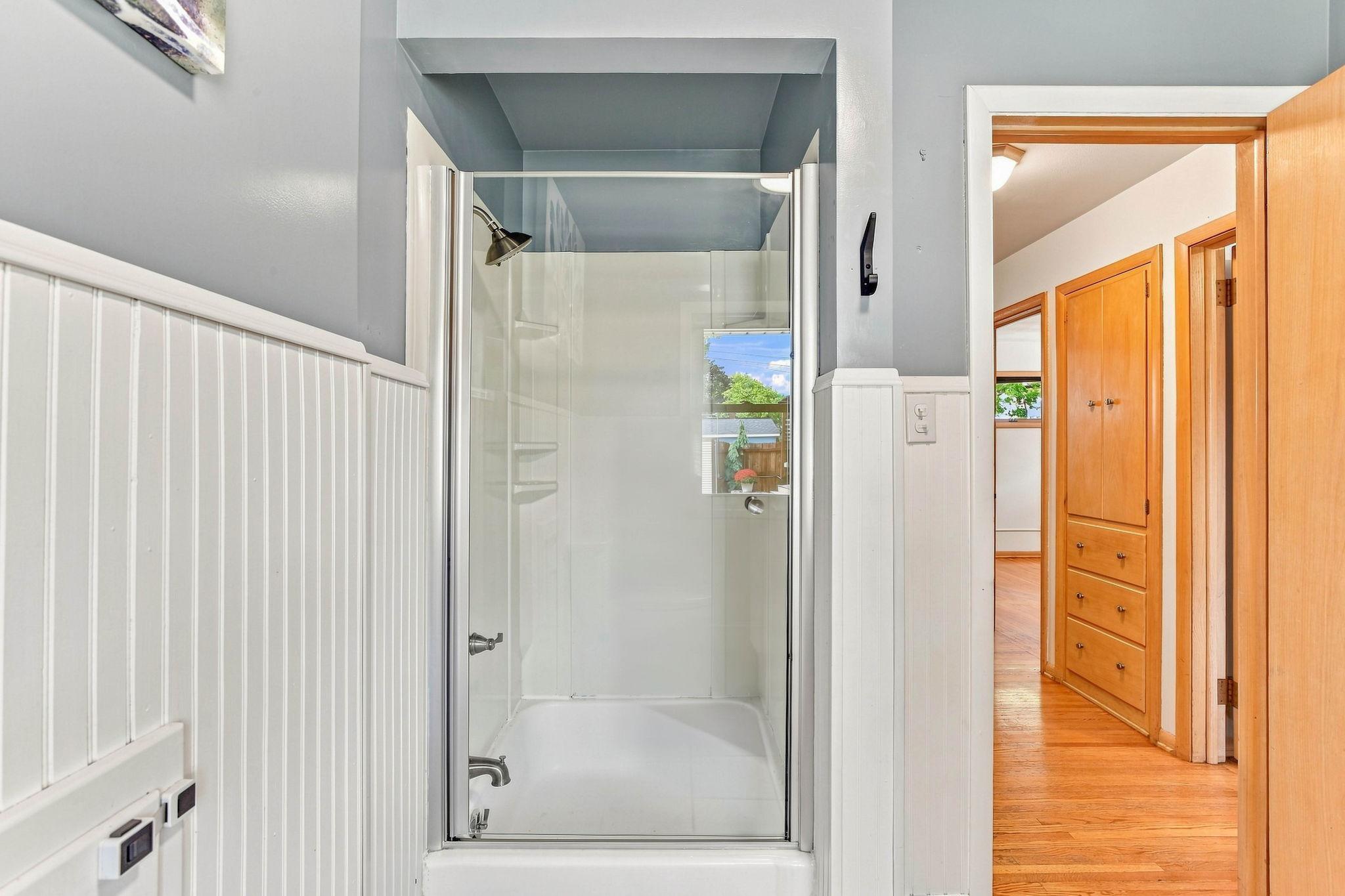 View of Residential at 3429 Buchanan Street, Minneapolis MN 55418, Minneapolis (14 of 38) - Mike Wilen | Minnesota Team Real Estate