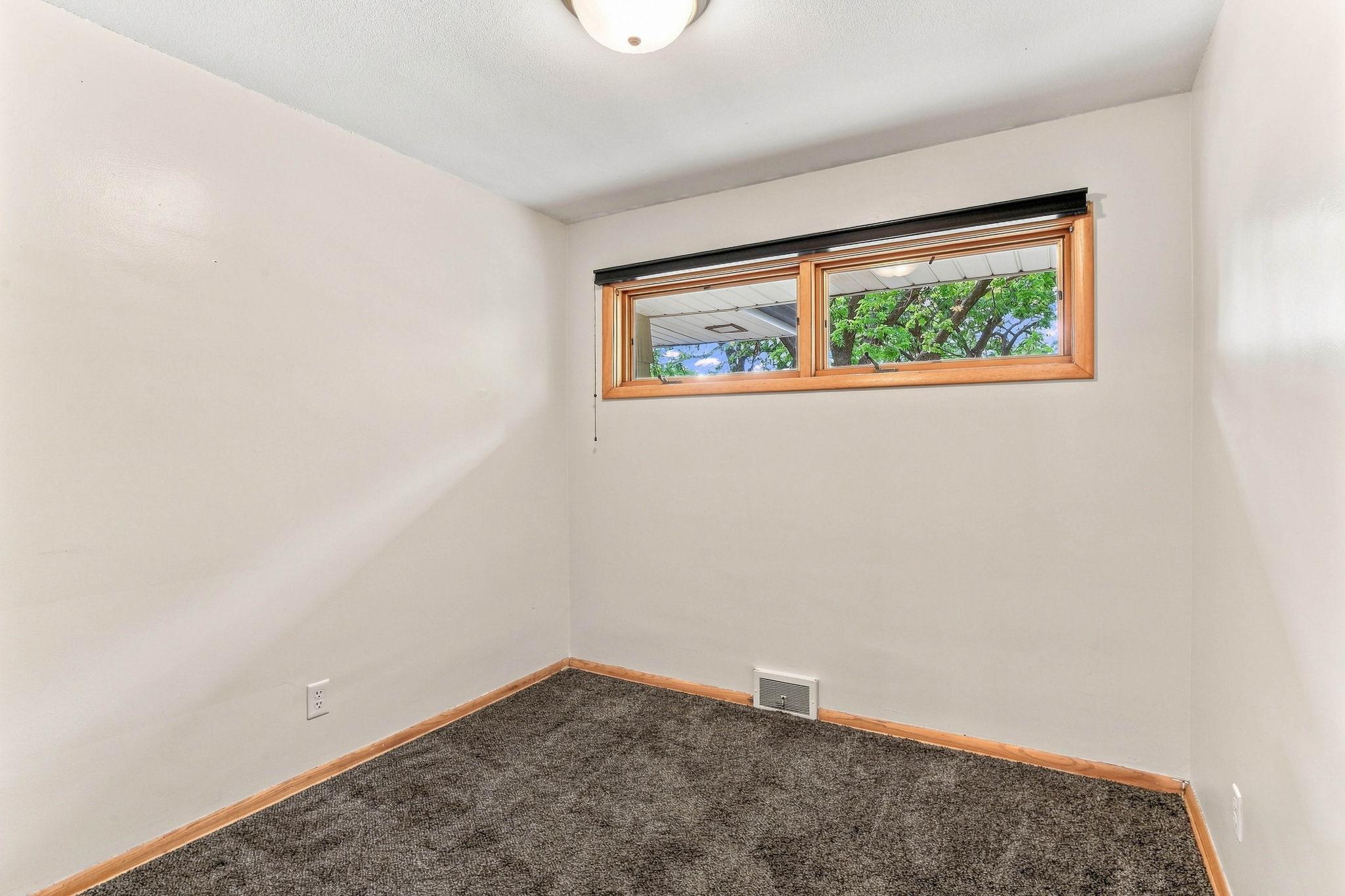 View of Residential at 3429 Buchanan Street, Minneapolis MN 55418, Minneapolis (14 of 43) - Mike Wilen | Minnesota Team Real Estate