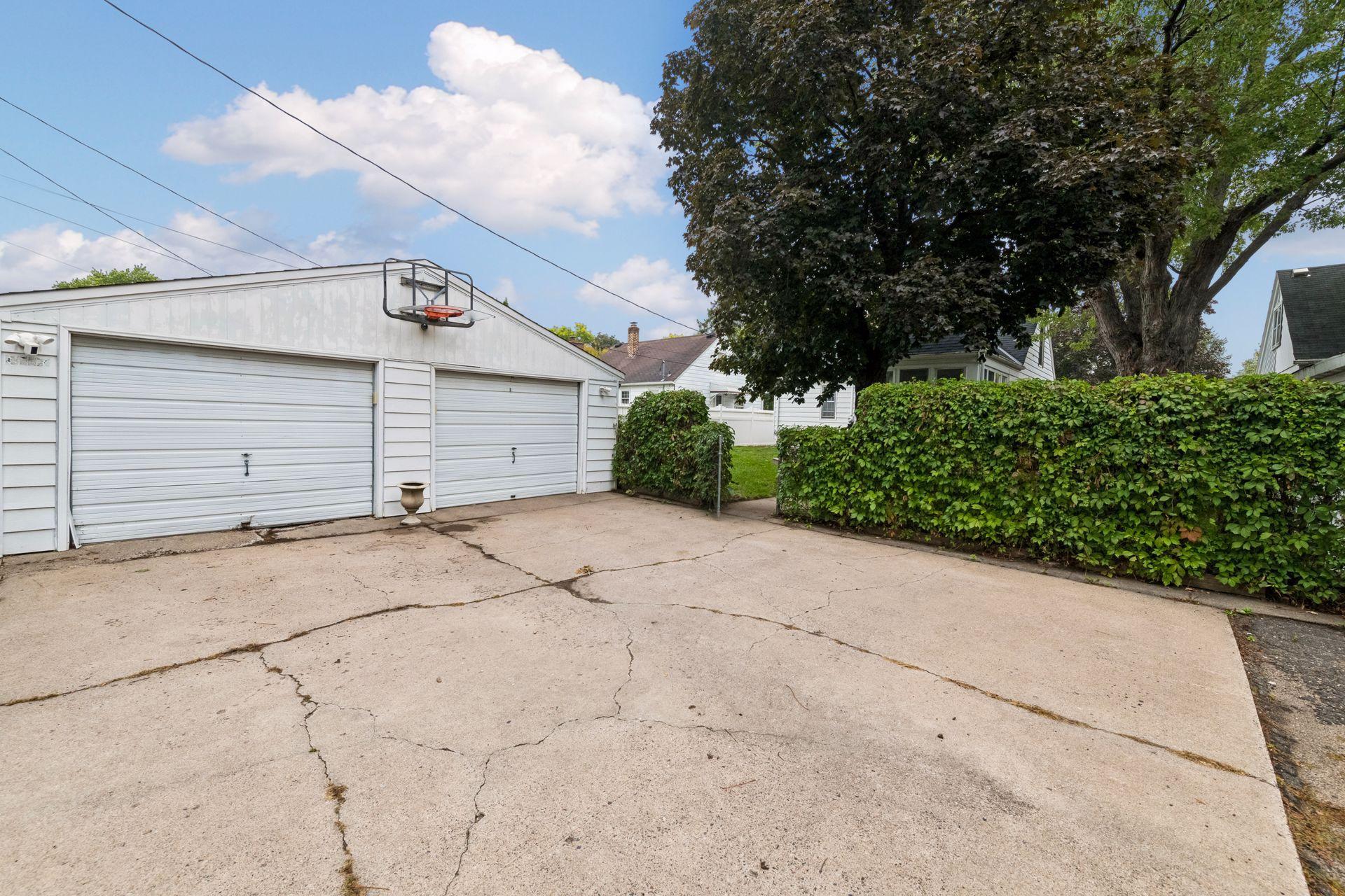 View of Residential at 4237 Abbott Avenue, Robbinsdale MN 55422, Robbinsdale (37 of 45) - Mike Wilen | Minnesota Team Real Estate