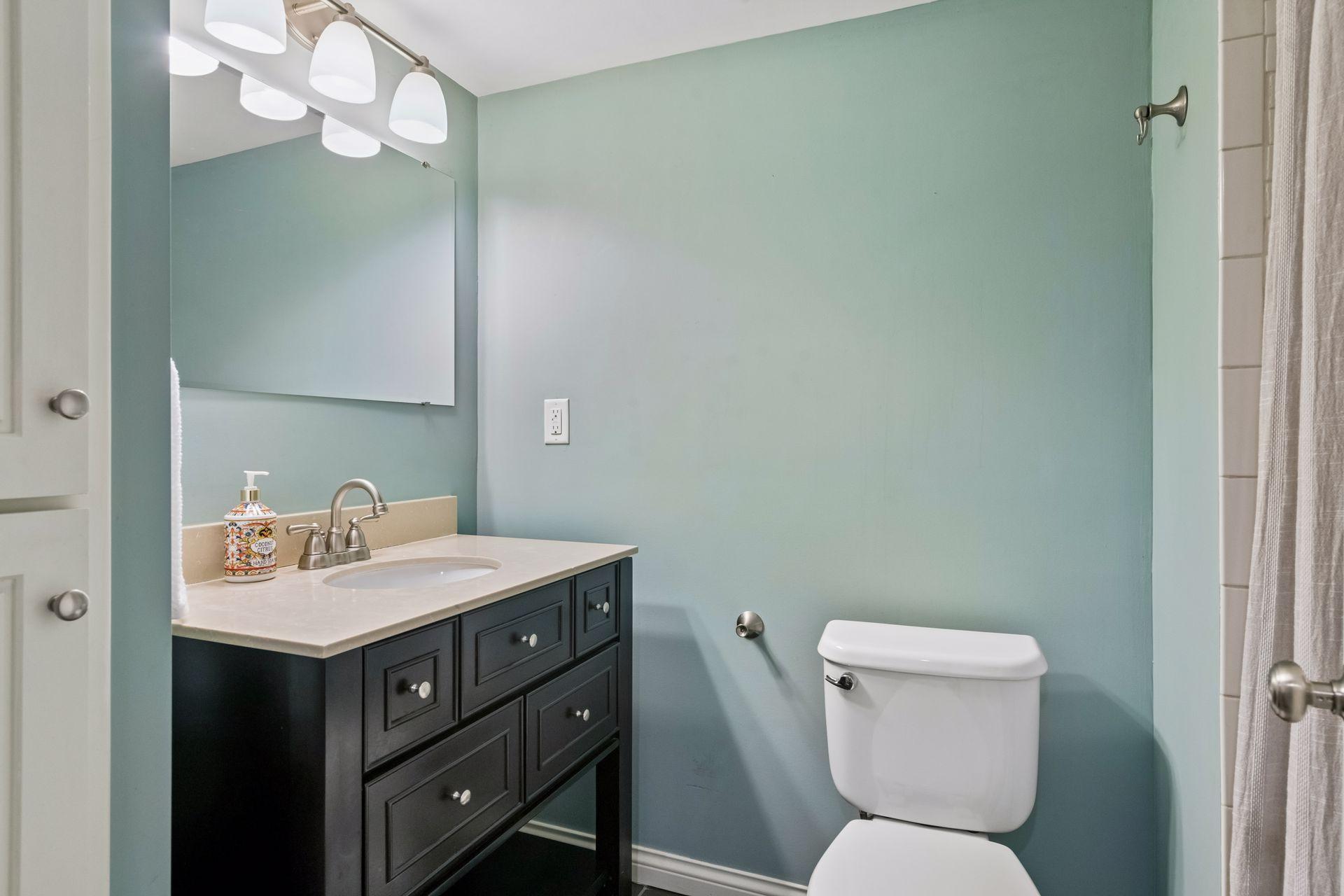 View of Residential at 4237 Abbott Avenue, Robbinsdale MN 55422, Robbinsdale (28 of 45) - Mike Wilen | Minnesota Team Real Estate
