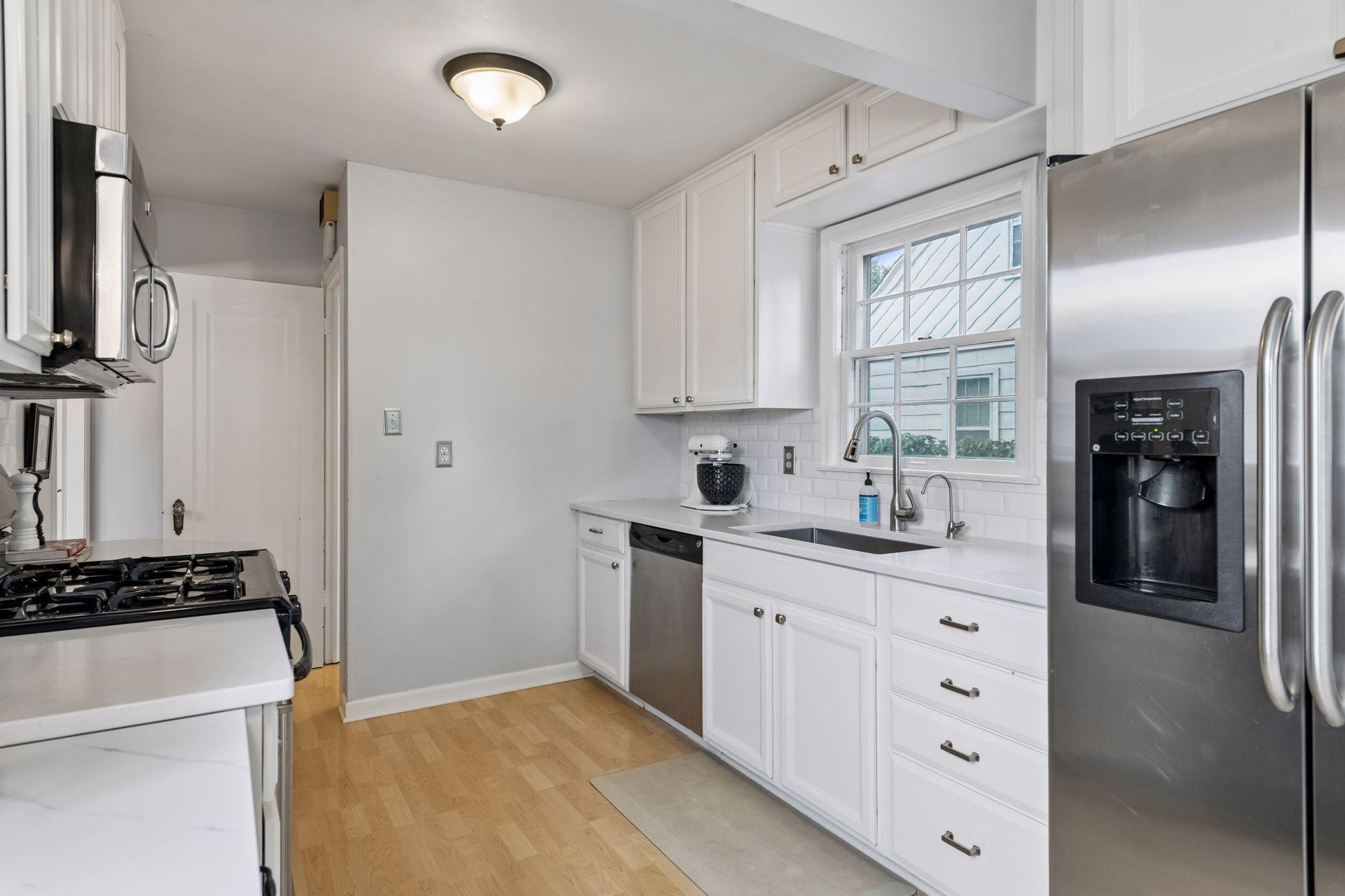 View of Residential at 4237 Abbott Avenue, Robbinsdale MN 55422, Robbinsdale (8 of 45) - Mike Wilen | Minnesota Team Real Estate