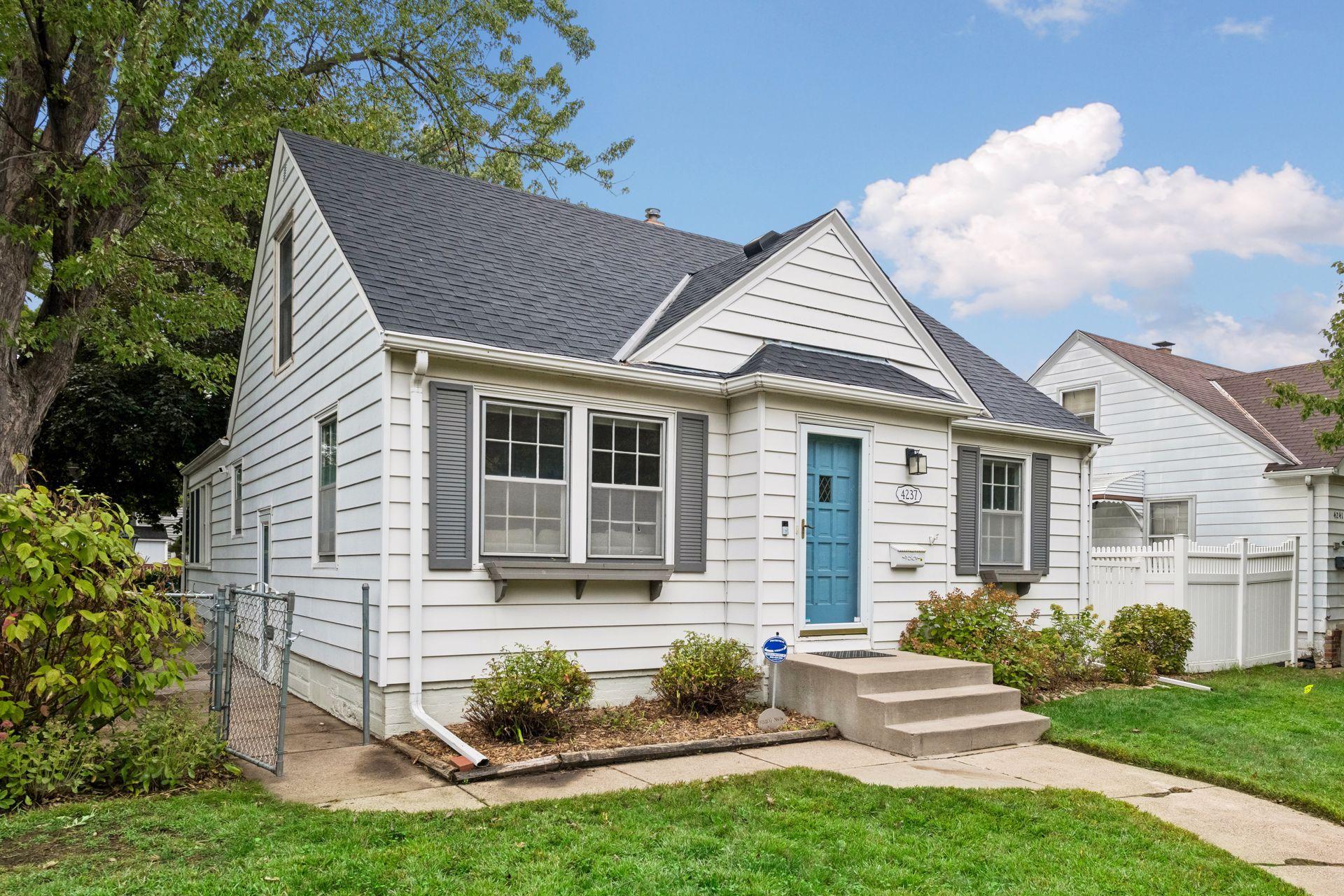 View of Residential at 4237 Abbott Avenue, Robbinsdale MN 55422, Robbinsdale (31 of 45) - Mike Wilen | Minnesota Team Real Estate