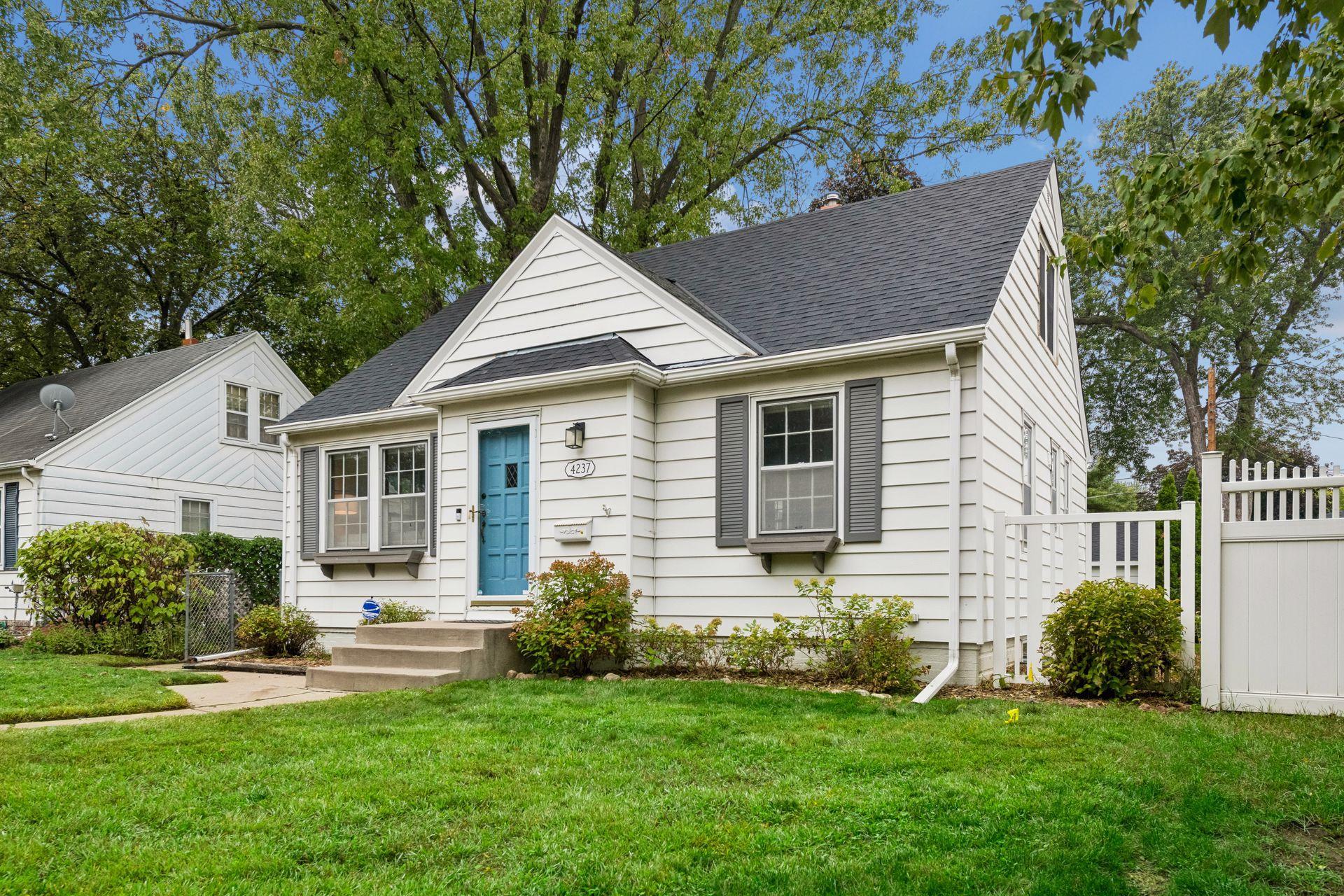 View of Residential at 4237 Abbott Avenue, Robbinsdale MN 55422, Robbinsdale (32 of 45) - Mike Wilen | Minnesota Team Real Estate