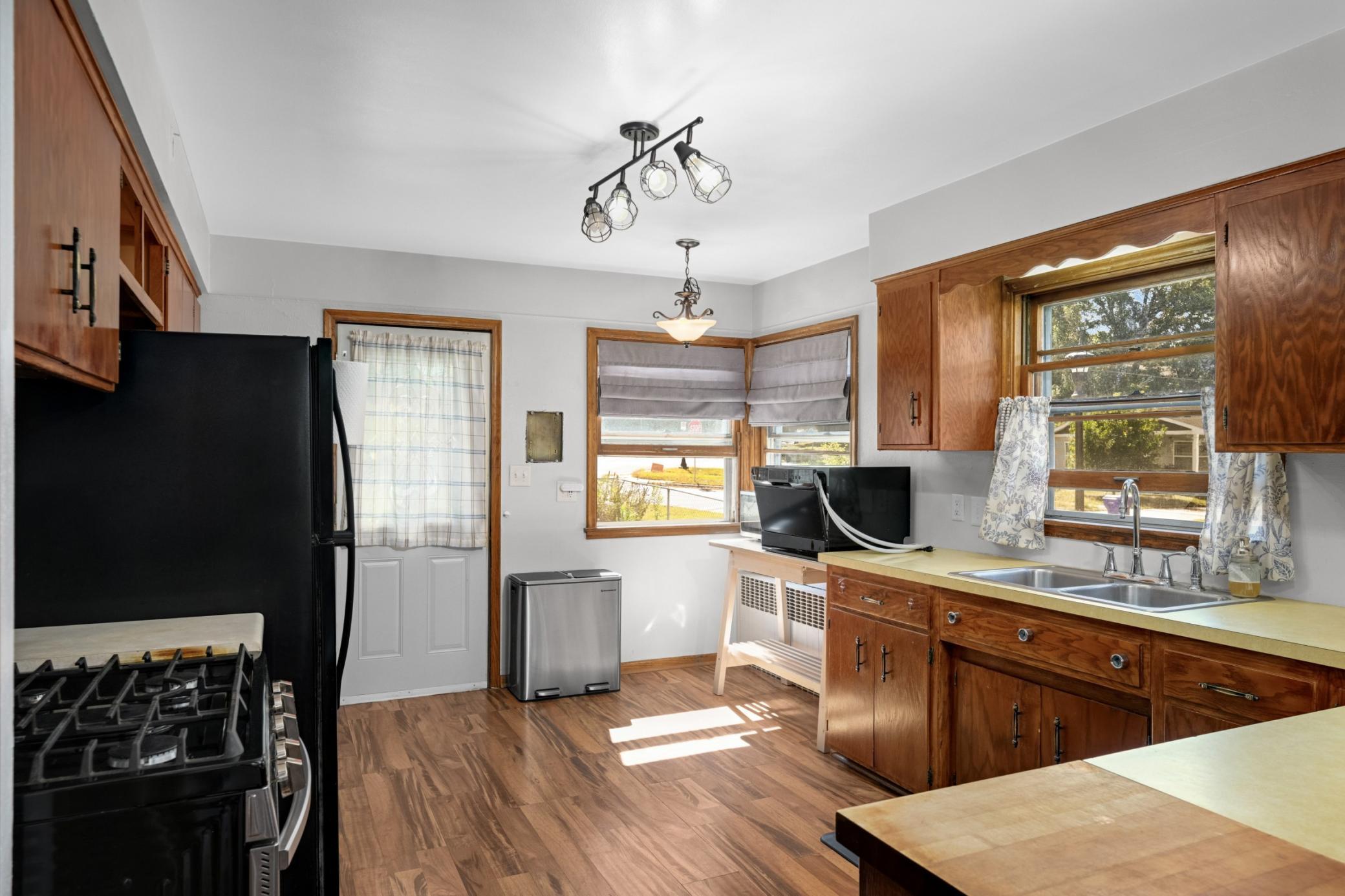 View of Residential at 684 Bidwell Street, Saint Paul MN 55107, Saint Paul (9 of 31) - Mike Wilen | Minnesota Team Real Estate