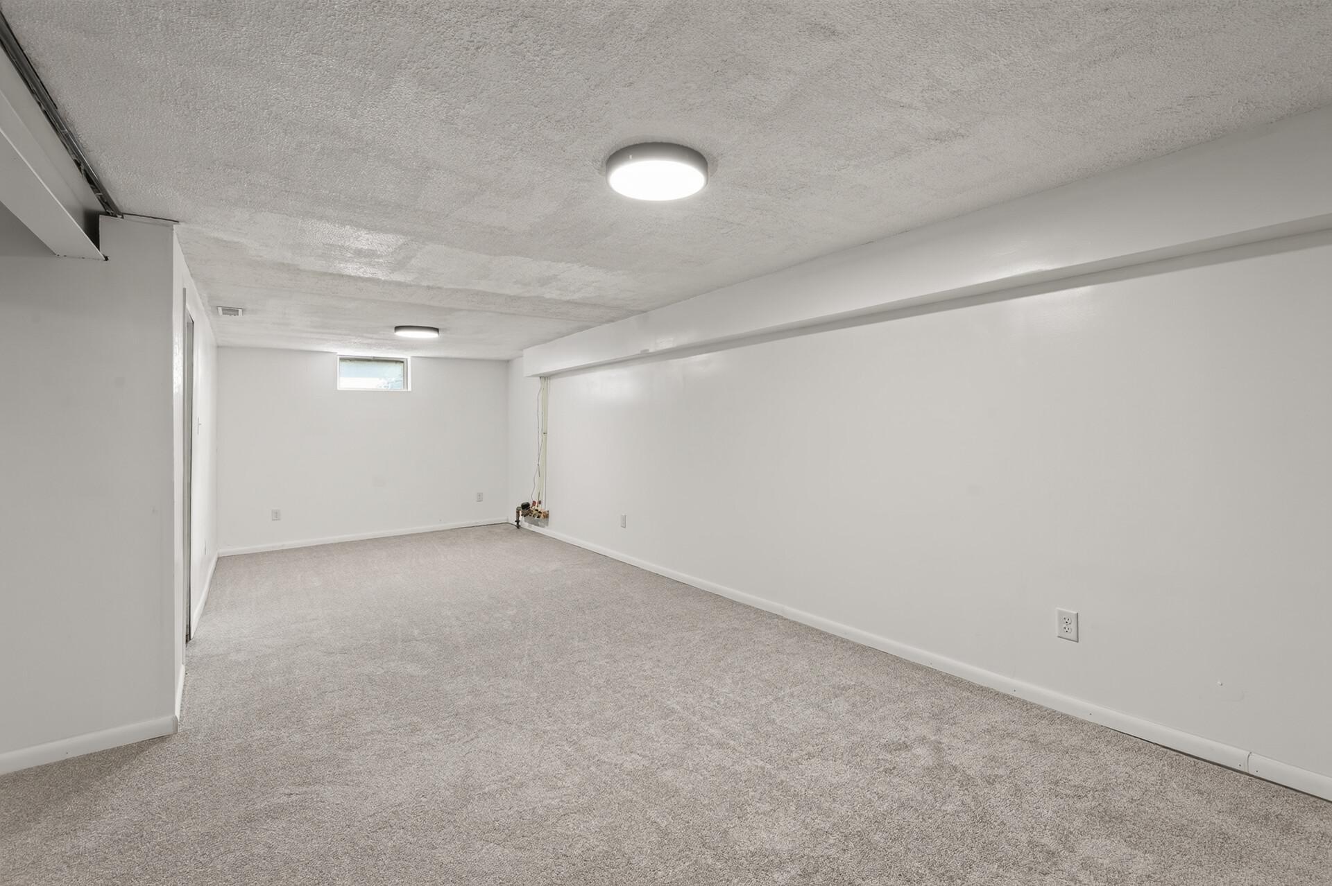 View of Residential at 2057 Sherwood Avenue, Saint Paul MN 55119, Saint Paul (18 of 28) - Mike Wilen | Minnesota Team Real Estate