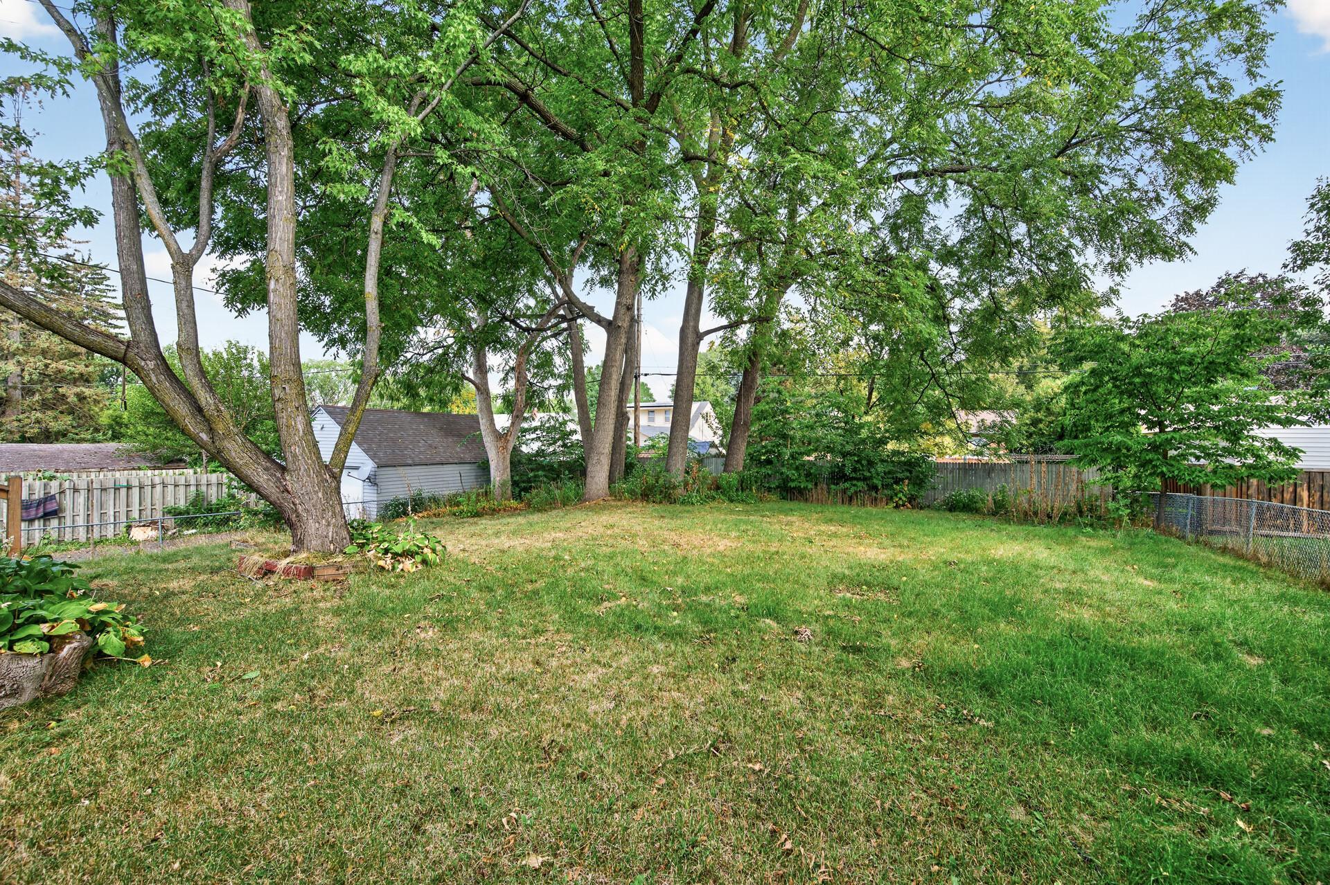 View of Residential at 2057 Sherwood Avenue, Saint Paul MN 55119, Saint Paul (27 of 28) - Mike Wilen | Minnesota Team Real Estate
