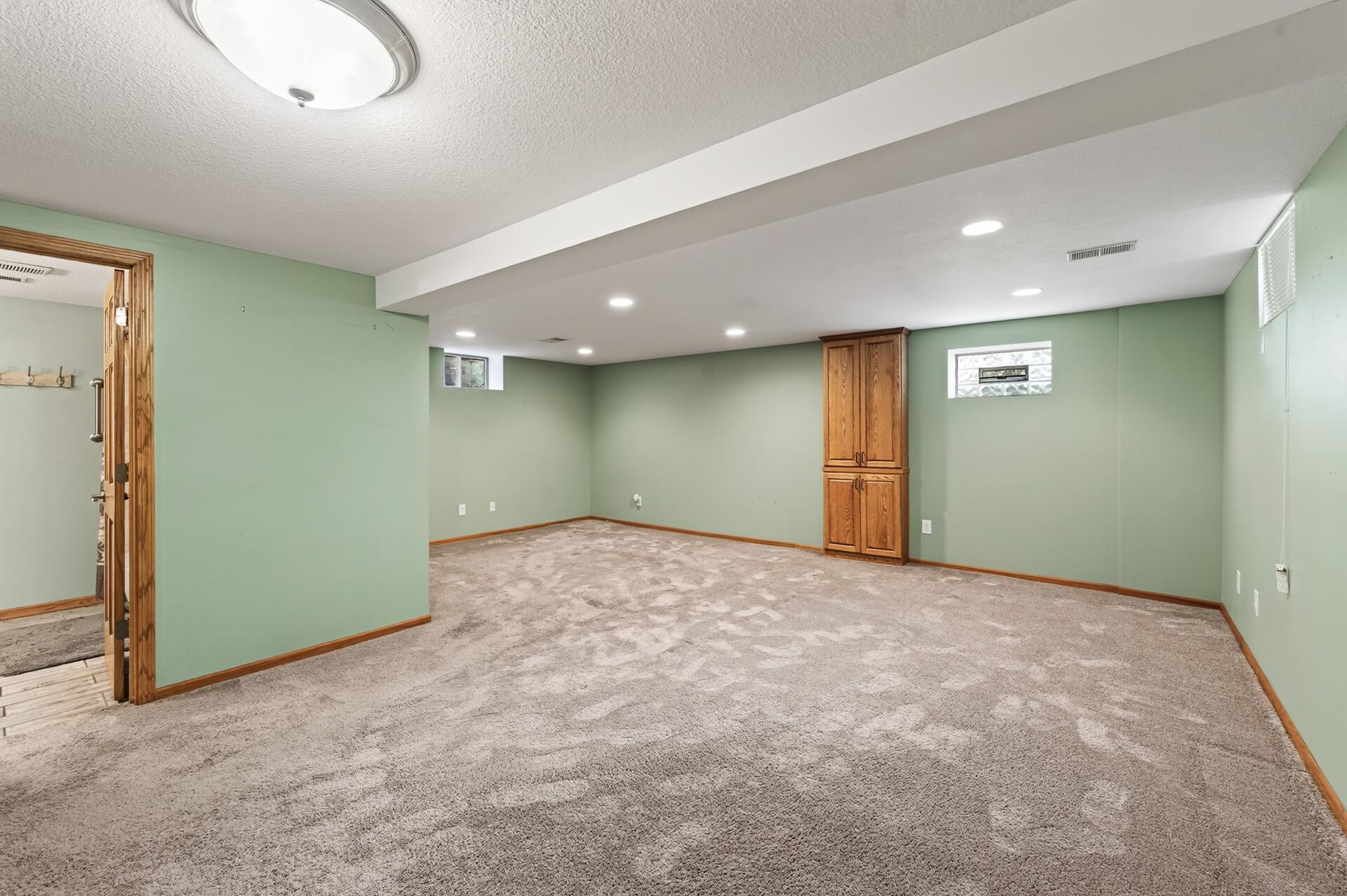 View of Residential at 4422 Madison Street, Columbia Heights MN 55421, Columbia Heights (22 of 27) - Mike Wilen | Minnesota Team Real Estate