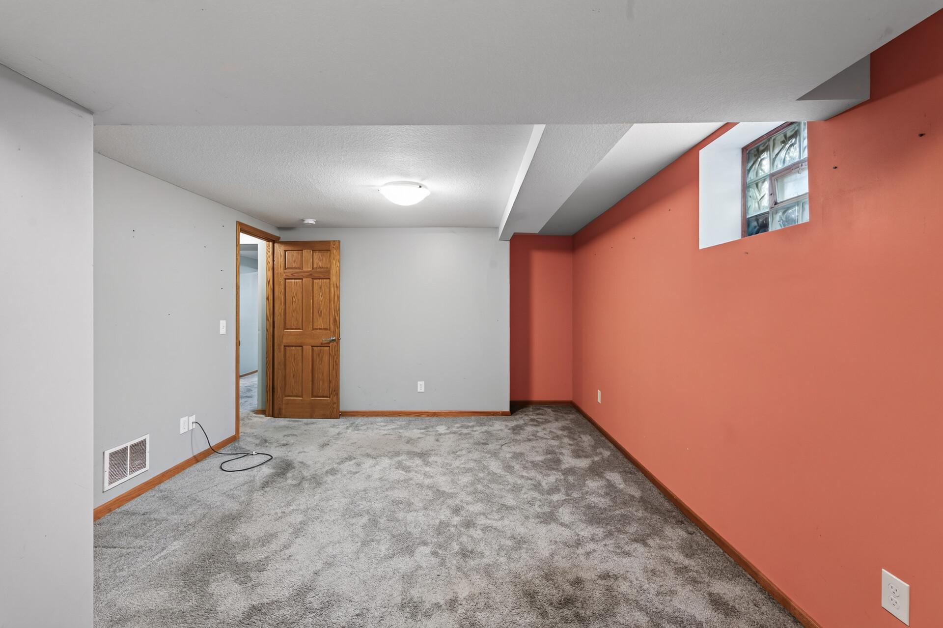View of Residential at 4422 Madison Street, Columbia Heights MN 55421, Columbia Heights (18 of 27) - Mike Wilen | Minnesota Team Real Estate