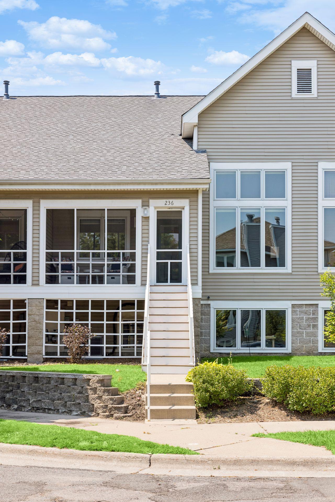View of Residential at 236 6th Street, Minneapolis MN 55413, Minneapolis (2 of 28) - Mike Wilen | Minnesota Team Real Estate