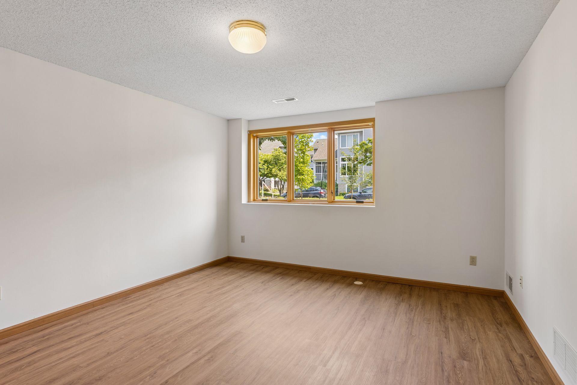 View of Residential at 236 6th Street, Minneapolis MN 55413, Minneapolis (21 of 28) - Mike Wilen | Minnesota Team Real Estate