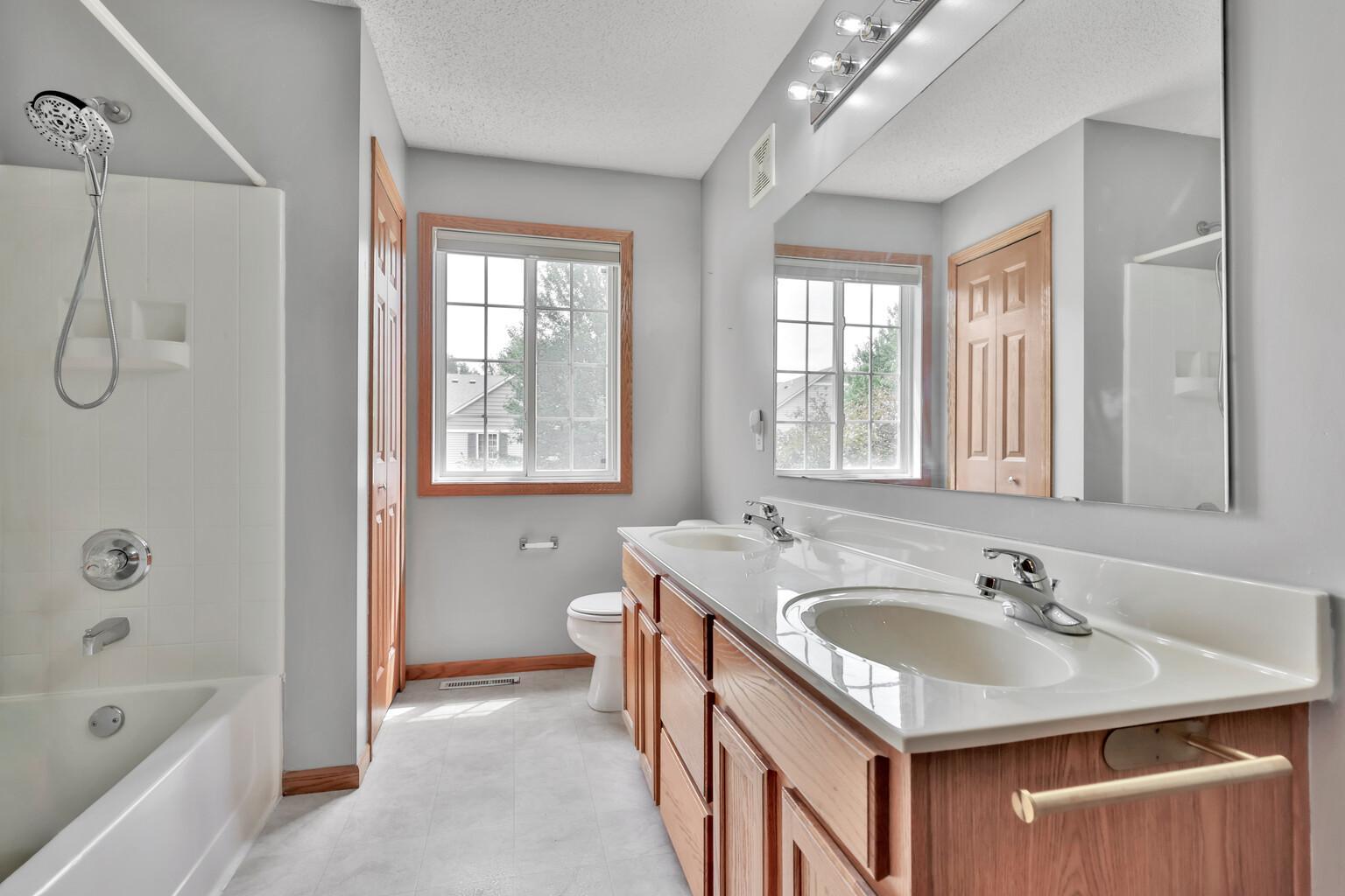 View of Residential at 750 Maple Hills Drive #B, Maplewood MN 55117, Maplewood (26 of 39) - Mike Wilen | Minnesota Team Real Estate