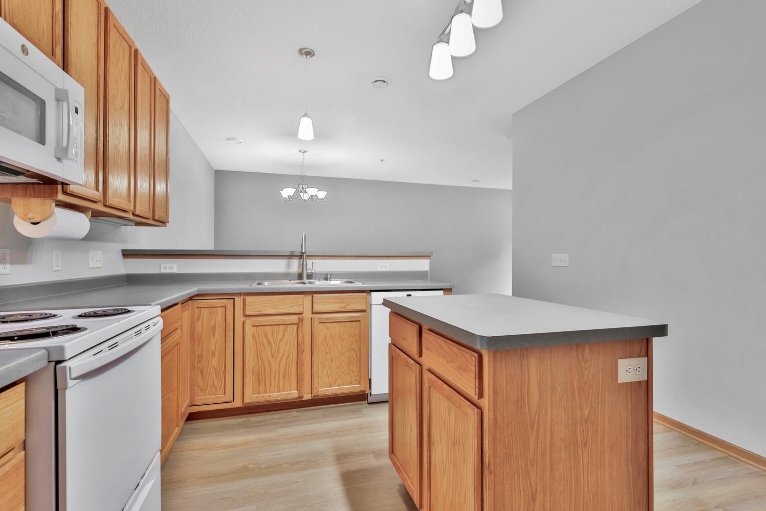 View of Residential at 750 Maple Hills Drive #B, Maplewood MN 55117, Maplewood (27 of 39) - Mike Wilen | Minnesota Team Real Estate