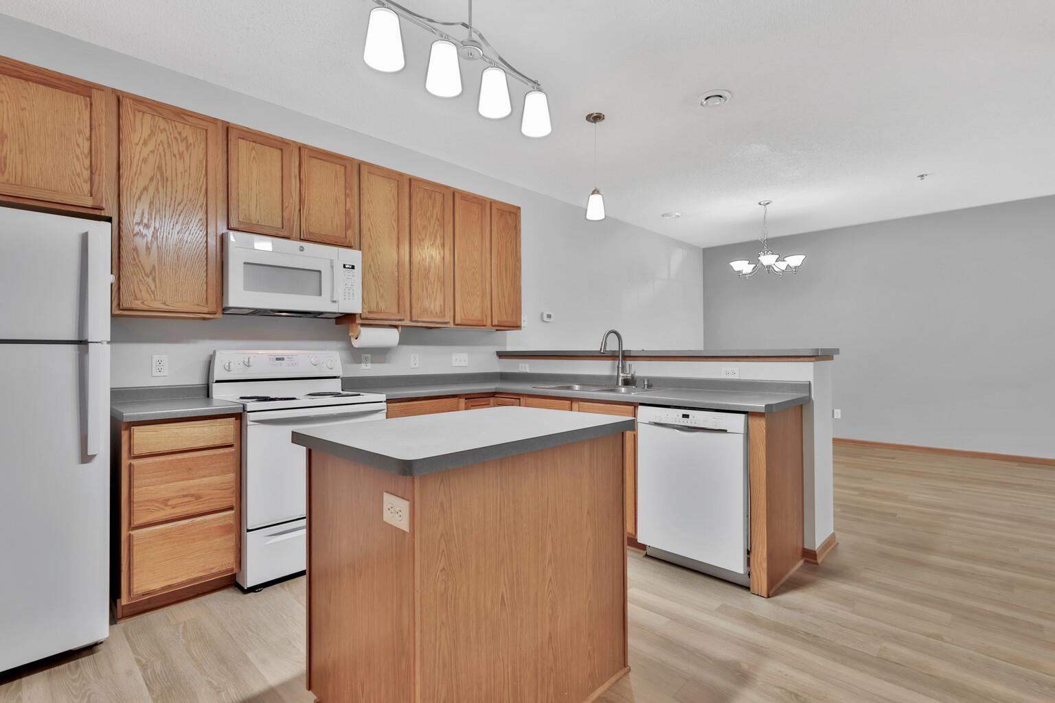 View of Residential at 750 Maple Hills Drive #B, Maplewood MN 55117, Maplewood (32 of 39) - Mike Wilen | Minnesota Team Real Estate