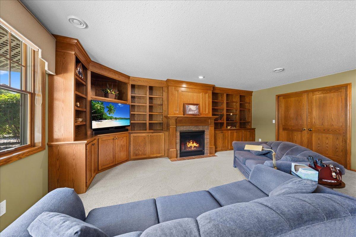 View of Residential at 9779 Wedgewood Circle, Woodbury MN 55125, Woodbury (22 of 35) - Mike Wilen | Minnesota Team Real Estate