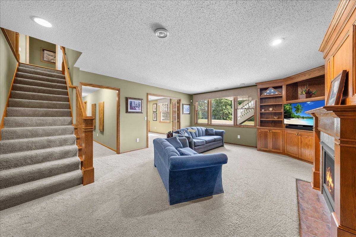 View of Residential at 9779 Wedgewood Circle, Woodbury MN 55125, Woodbury (23 of 35) - Mike Wilen | Minnesota Team Real Estate