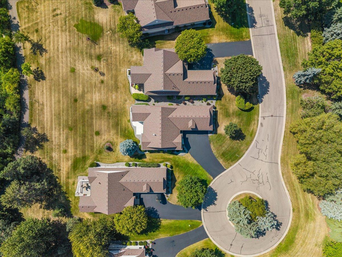 View of Residential at 9779 Wedgewood Circle, Woodbury MN 55125, Woodbury (8 of 35) - Mike Wilen | Minnesota Team Real Estate