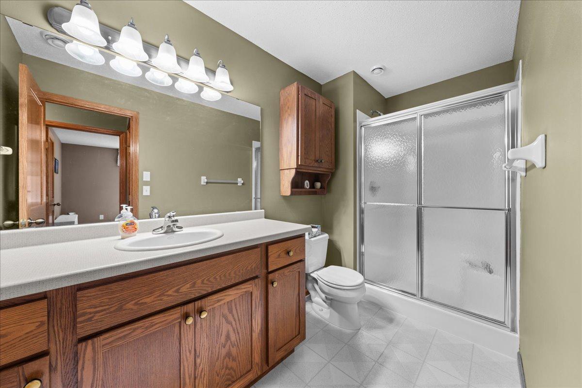 View of Residential at 9779 Wedgewood Circle, Woodbury MN 55125, Woodbury (29 of 35) - Mike Wilen | Minnesota Team Real Estate