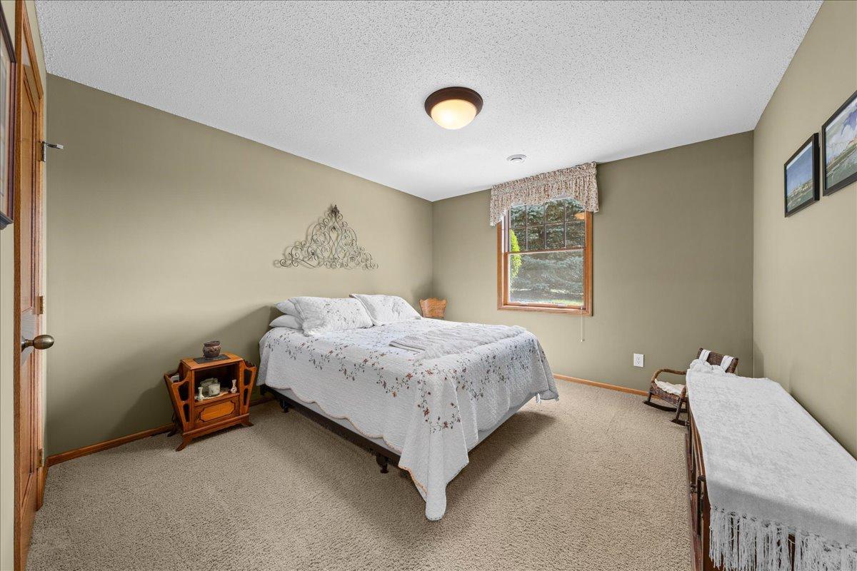 View of Residential at 9779 Wedgewood Circle, Woodbury MN 55125, Woodbury (30 of 35) - Mike Wilen | Minnesota Team Real Estate