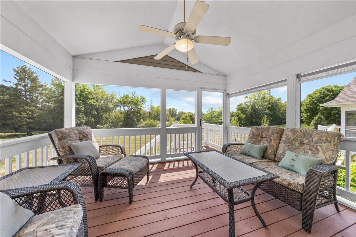 View of Residential at 9779 Wedgewood Circle, Woodbury MN 55125, Woodbury (31 of 35) - Mike Wilen | Minnesota Team Real Estate