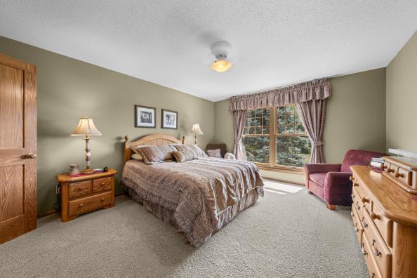 View of Residential at 9779 Wedgewood Circle, Woodbury MN 55125, Woodbury (24 of 35) - Mike Wilen | Minnesota Team Real Estate