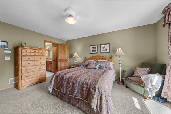 View of Residential at 9779 Wedgewood Circle, Woodbury MN 55125, Woodbury (25 of 35) - Mike Wilen | Minnesota Team Real Estate