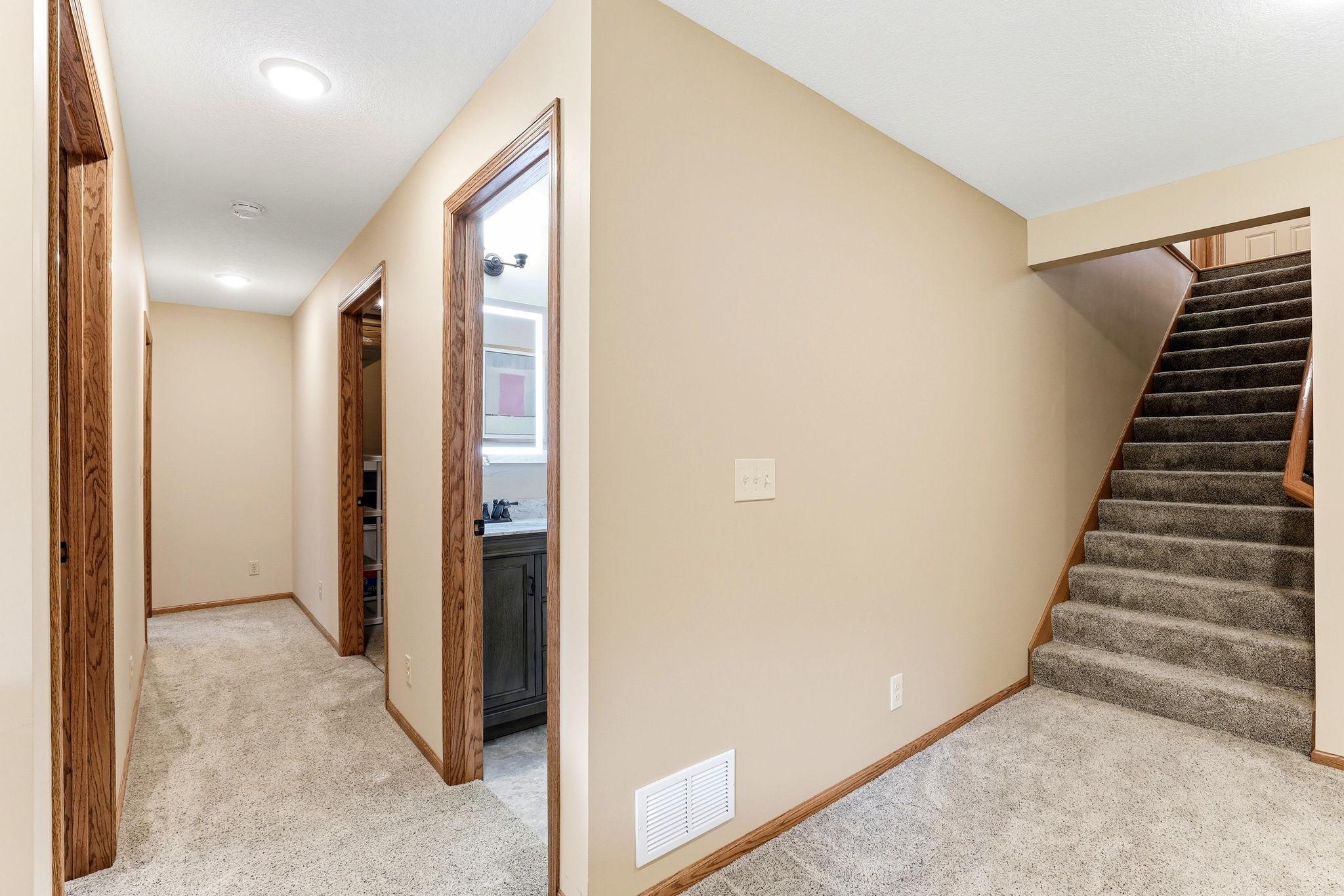 View of Residential at 2061 Cardinal Glen, North Saint Paul MN 55109, North Saint Paul (28 of 42) - Mike Wilen | Minnesota Team Real Estate