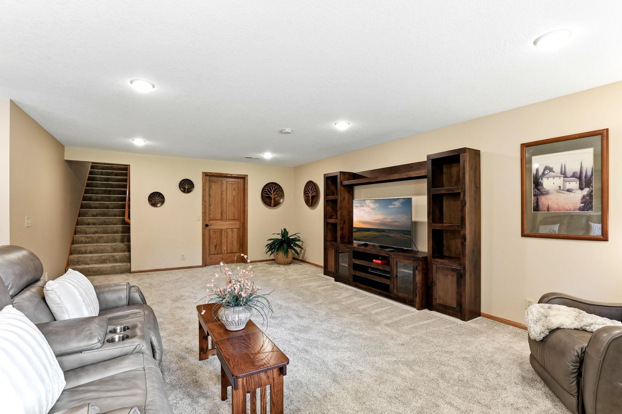 View of Residential at 2061 Cardinal Glen, North Saint Paul MN 55109, North Saint Paul (27 of 42) - Mike Wilen | Minnesota Team Real Estate