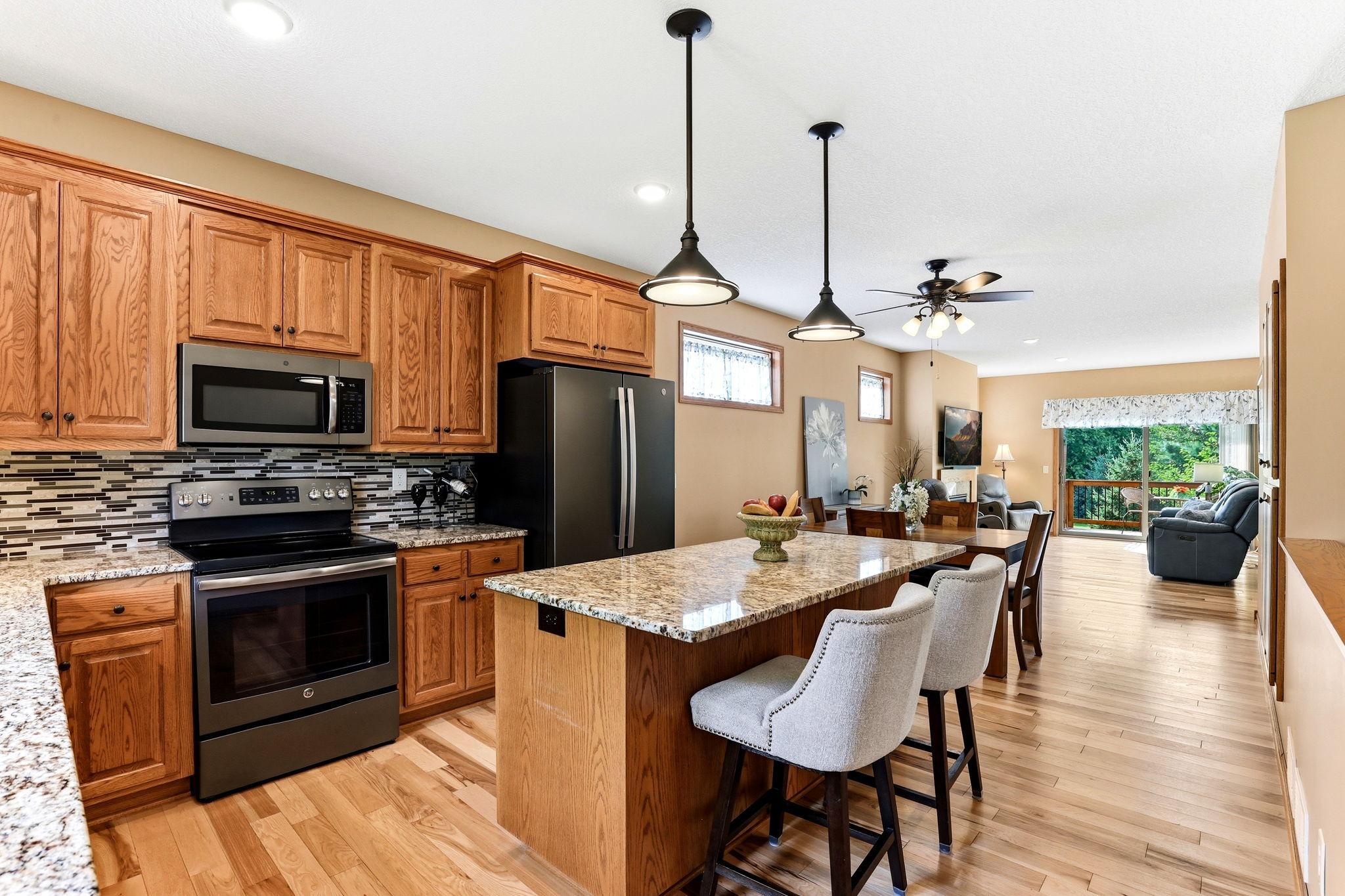 View of Residential at 2061 Cardinal Glen, North Saint Paul MN 55109, North Saint Paul (12 of 42) - Mike Wilen | Minnesota Team Real Estate