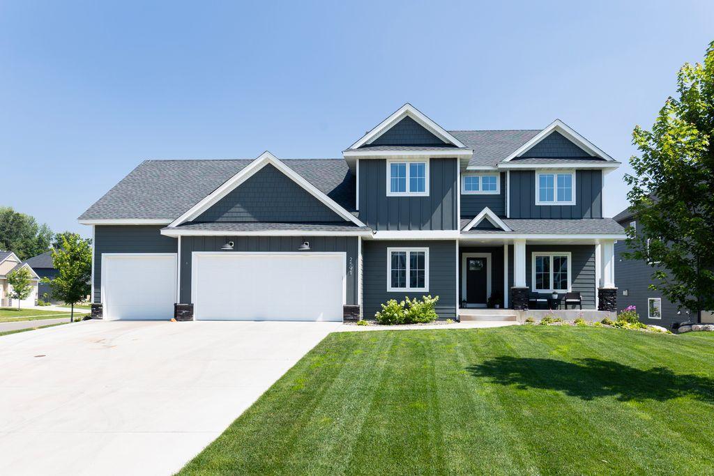 View of Single Family at 1130 Griffin Avenue, Mahtomedi - Mike Wilen | Minnesota Team Real Estate