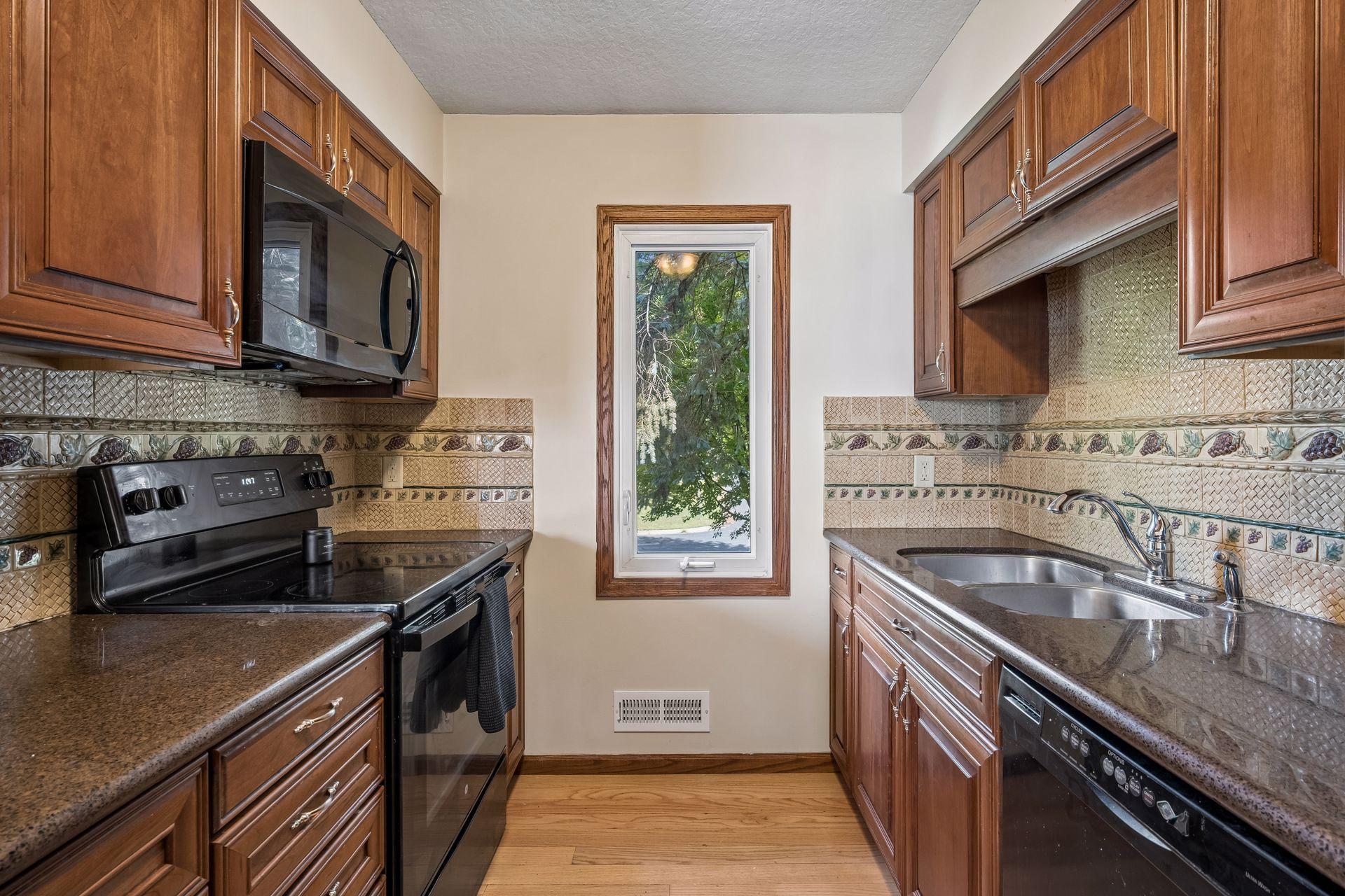 View of Residential at 9625 103rd Avenue, Maple Grove MN 55369, Maple Grove (11 of 46) - Mike Wilen | Minnesota Team Real Estate