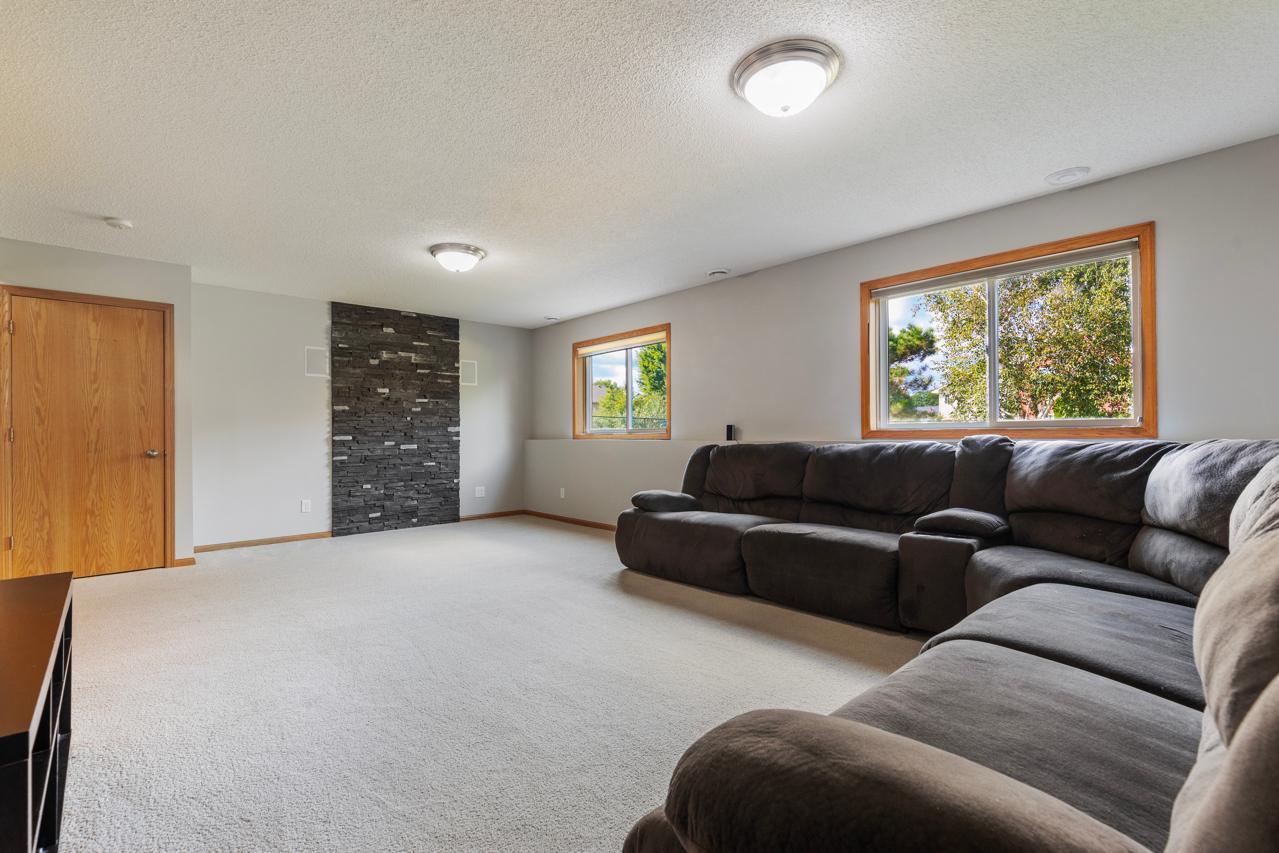 View of Residential at 18854 Dupont Way, Farmington MN 55024, Farmington (25 of 34) - Mike Wilen | Minnesota Team Real Estate