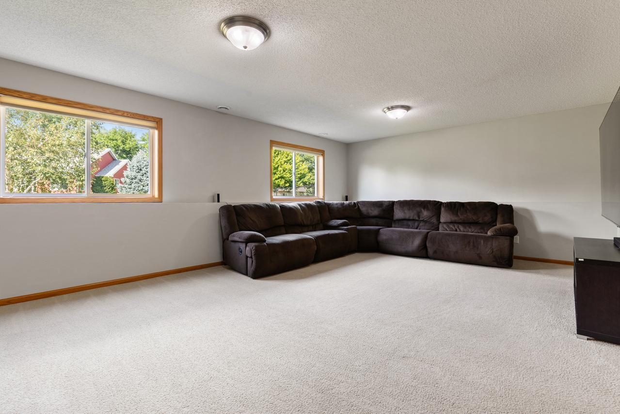 View of Residential at 18854 Dupont Way, Farmington MN 55024, Farmington (26 of 34) - Mike Wilen | Minnesota Team Real Estate