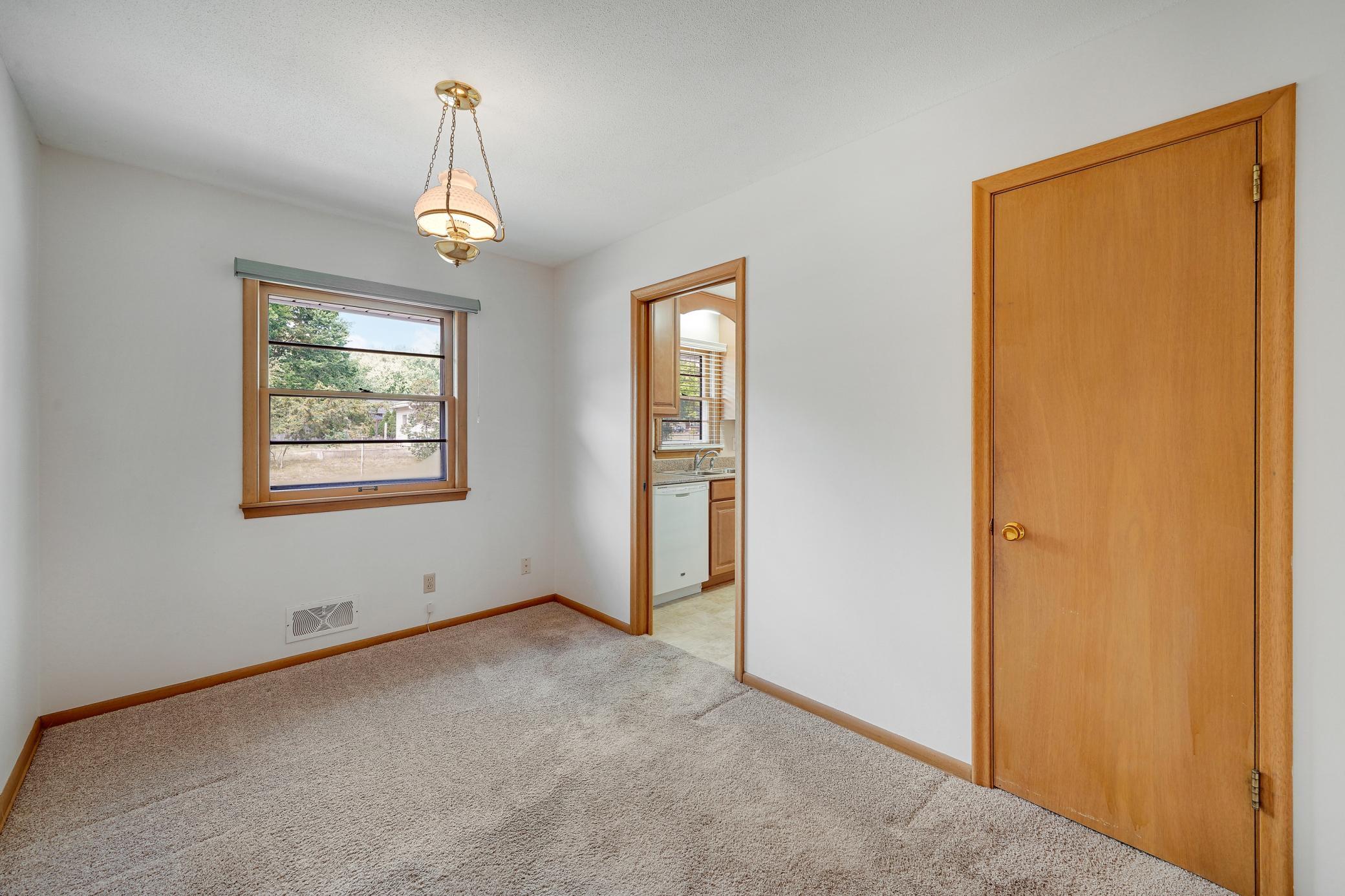 View of Residential at 903 Parallel Street, Chaska MN 55318, Chaska (18 of 51) - Mike Wilen | Minnesota Team Real Estate