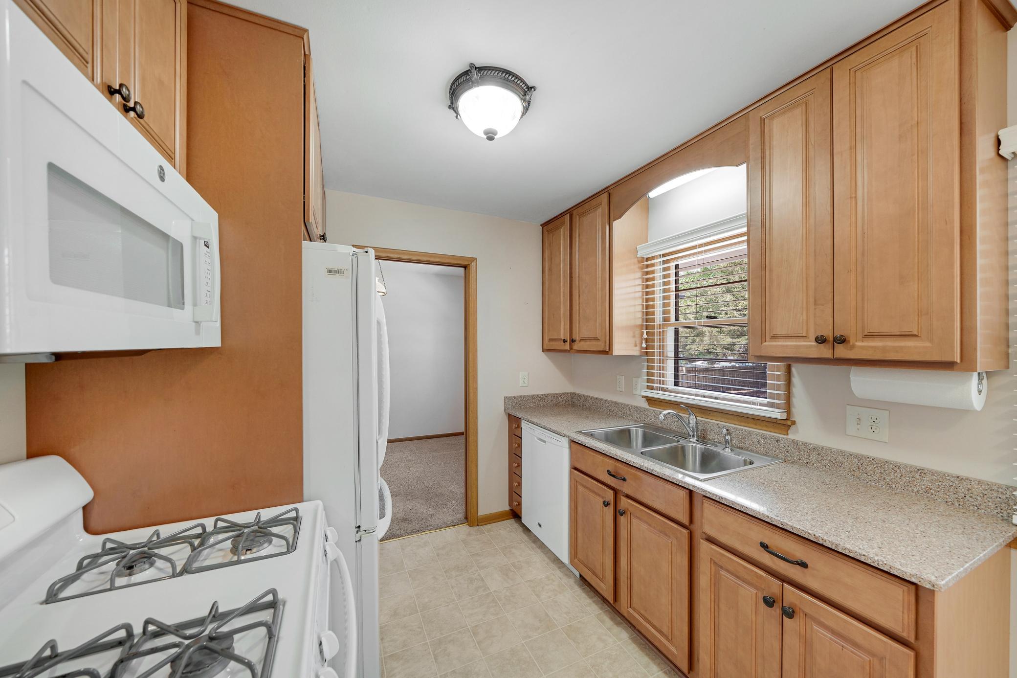 View of Residential at 903 Parallel Street, Chaska MN 55318, Chaska (9 of 51) - Mike Wilen | Minnesota Team Real Estate