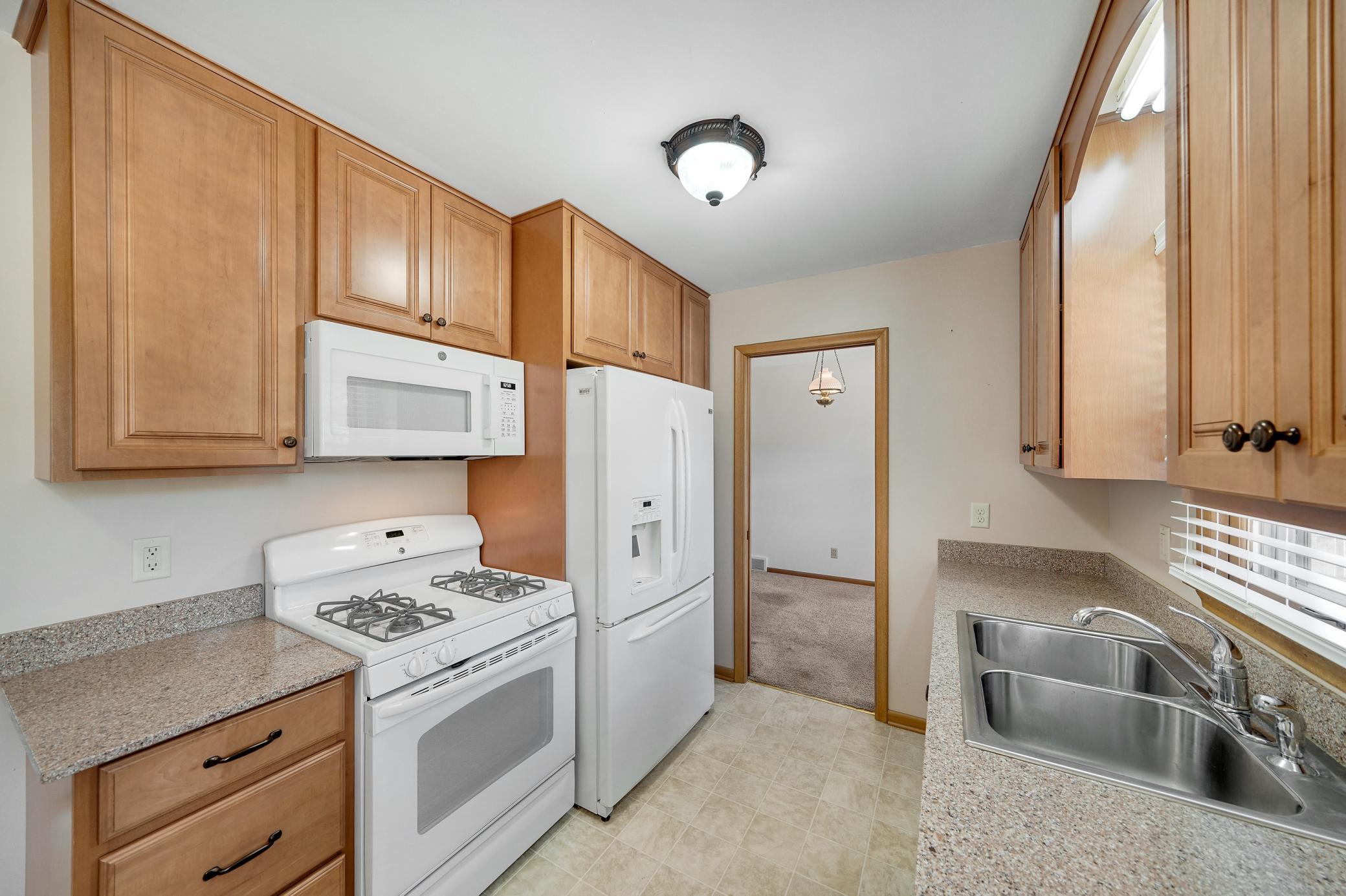 View of Residential at 903 Parallel Street, Chaska MN 55318, Chaska (8 of 51) - Mike Wilen | Minnesota Team Real Estate
