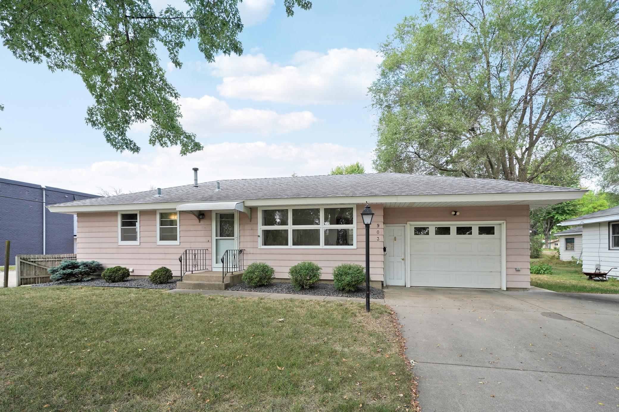 View of Residential at 903 Parallel Street, Chaska MN 55318, Chaska (43 of 51) - Mike Wilen | Minnesota Team Real Estate