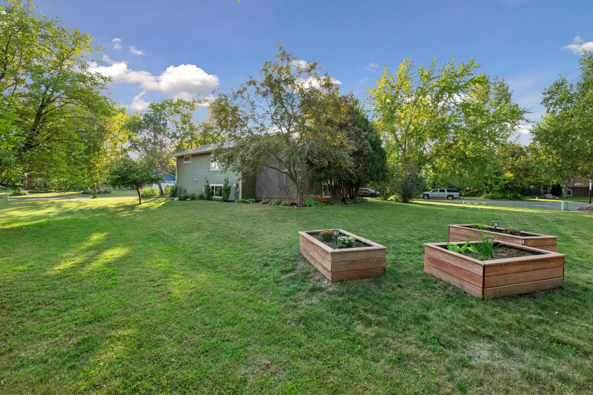 View of Residential at 951 Redwing Court, Chanhassen MN 55317, Chanhassen (37 of 42) - Mike Wilen | Minnesota Team Real Estate