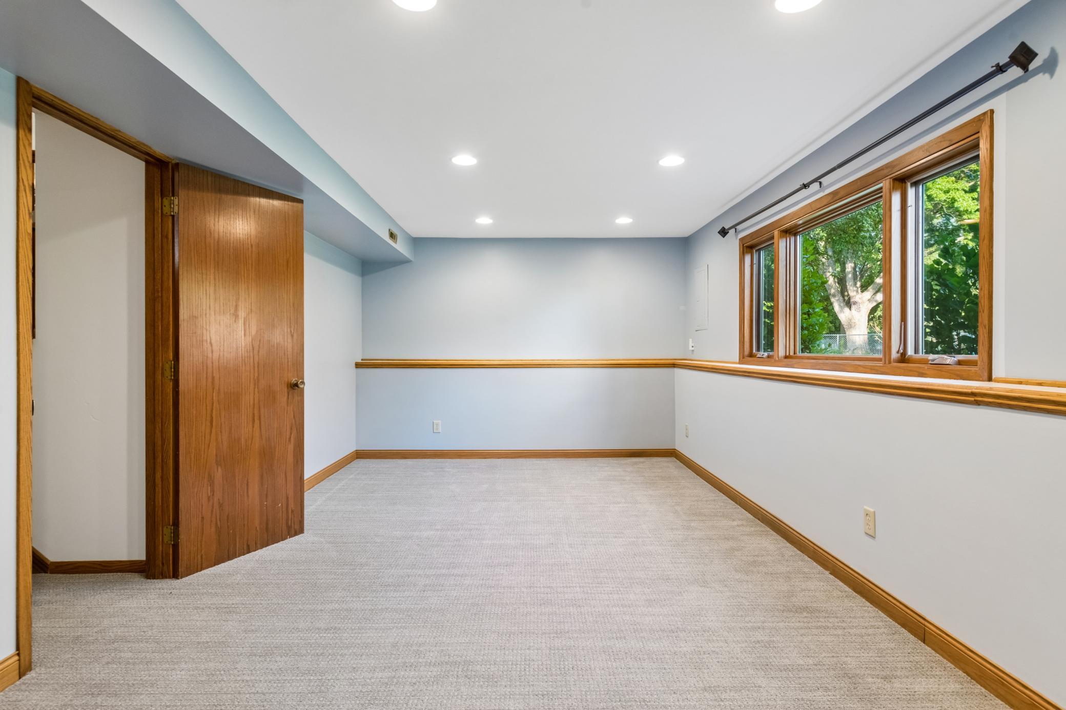 View of Residential at 951 Redwing Court, Chanhassen MN 55317, Chanhassen (30 of 42) - Mike Wilen | Minnesota Team Real Estate
