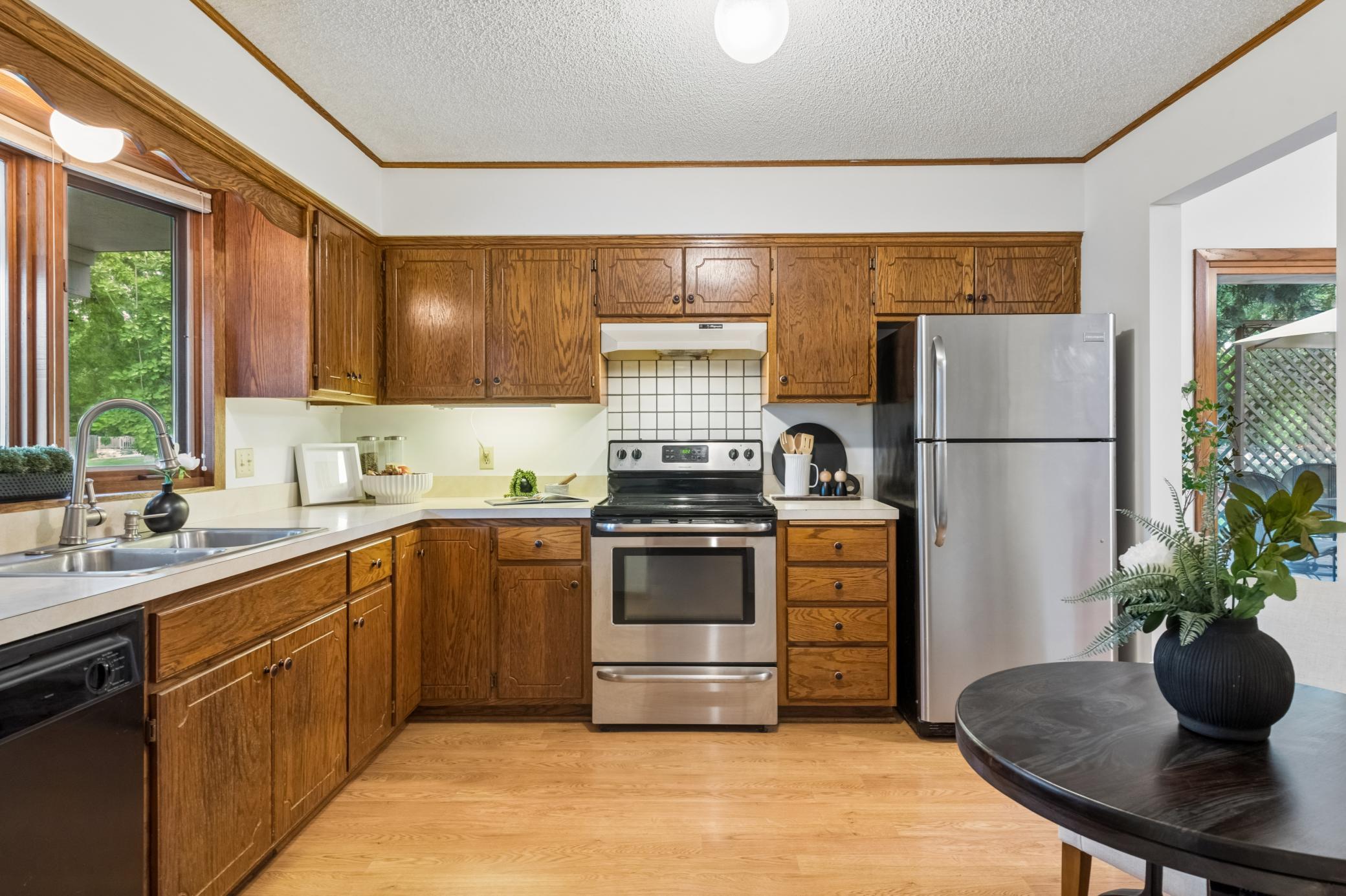 View of Residential at 951 Redwing Court, Chanhassen MN 55317, Chanhassen (6 of 42) - Mike Wilen | Minnesota Team Real Estate