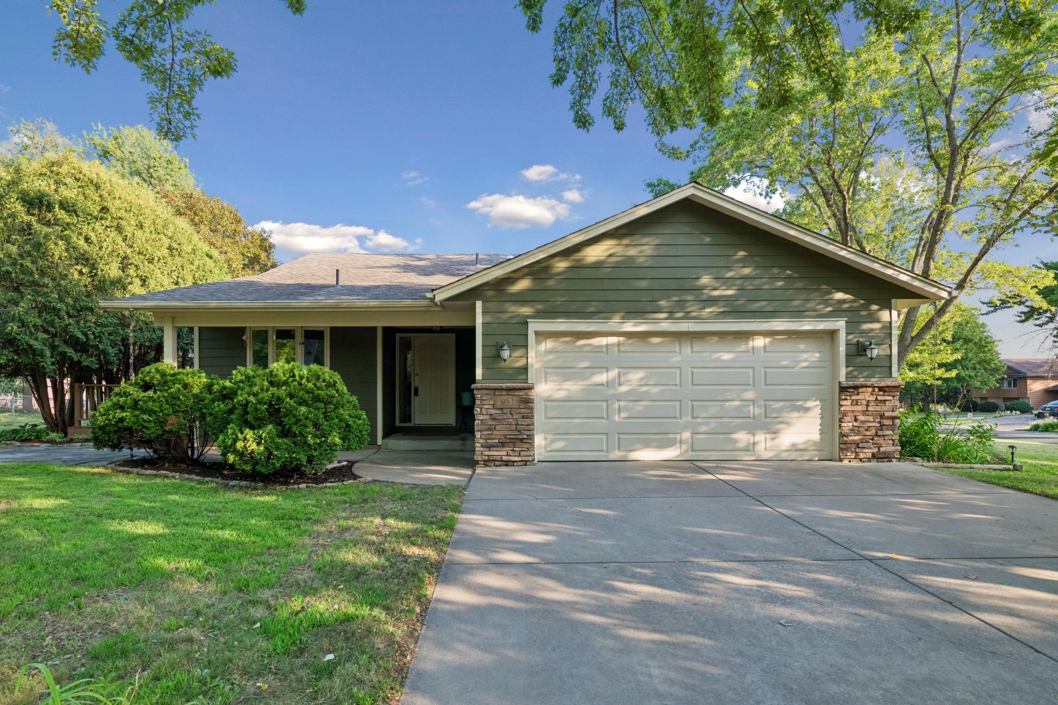 View of Residential at 951 Redwing Court, Chanhassen MN 55317, Chanhassen (3 of 42) - Mike Wilen | Minnesota Team Real Estate