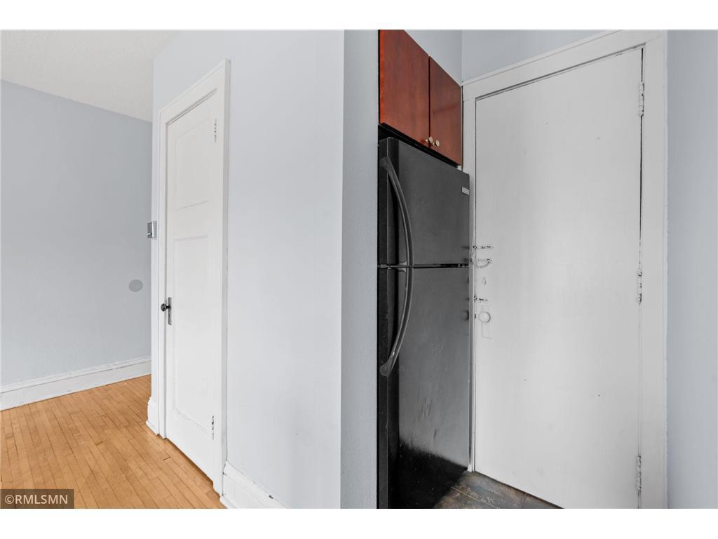View of Residential at 2881 Irving Avenue #305, Minneapolis MN 55408, Minneapolis (10 of 20) - Mike Wilen | Minnesota Team Real Estate