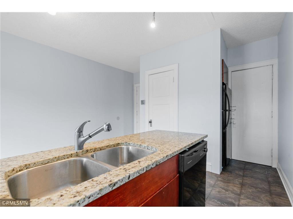 View of Residential at 2881 Irving Avenue #305, Minneapolis MN 55408, Minneapolis (9 of 20) - Mike Wilen | Minnesota Team Real Estate