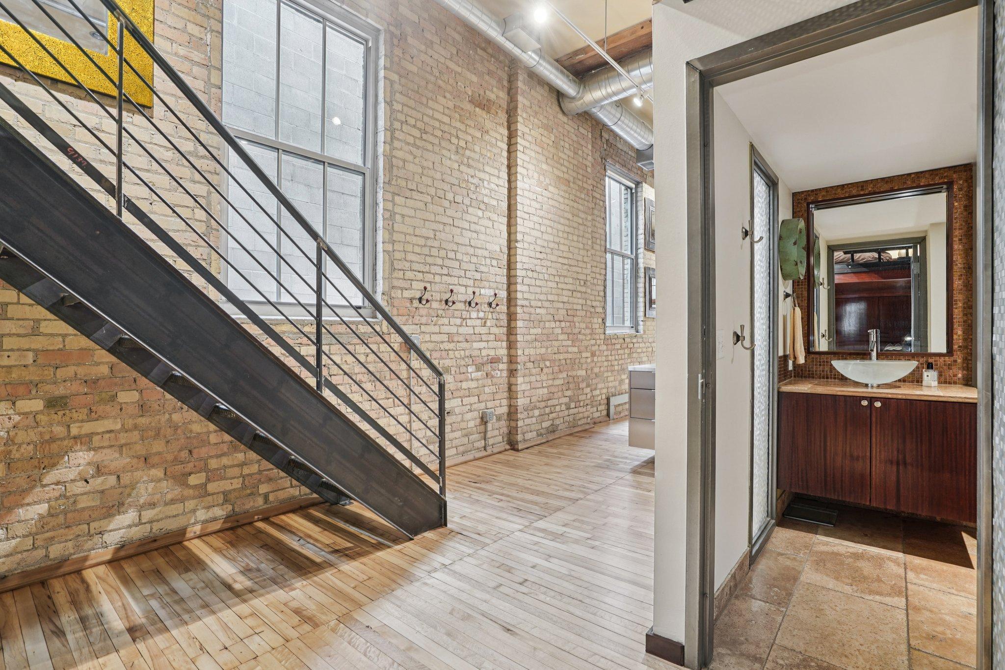View of Residential at 801 Washington Avenue #222, Minneapolis MN 55401, Minneapolis (14 of 52) - Mike Wilen | Minnesota Team Real Estate