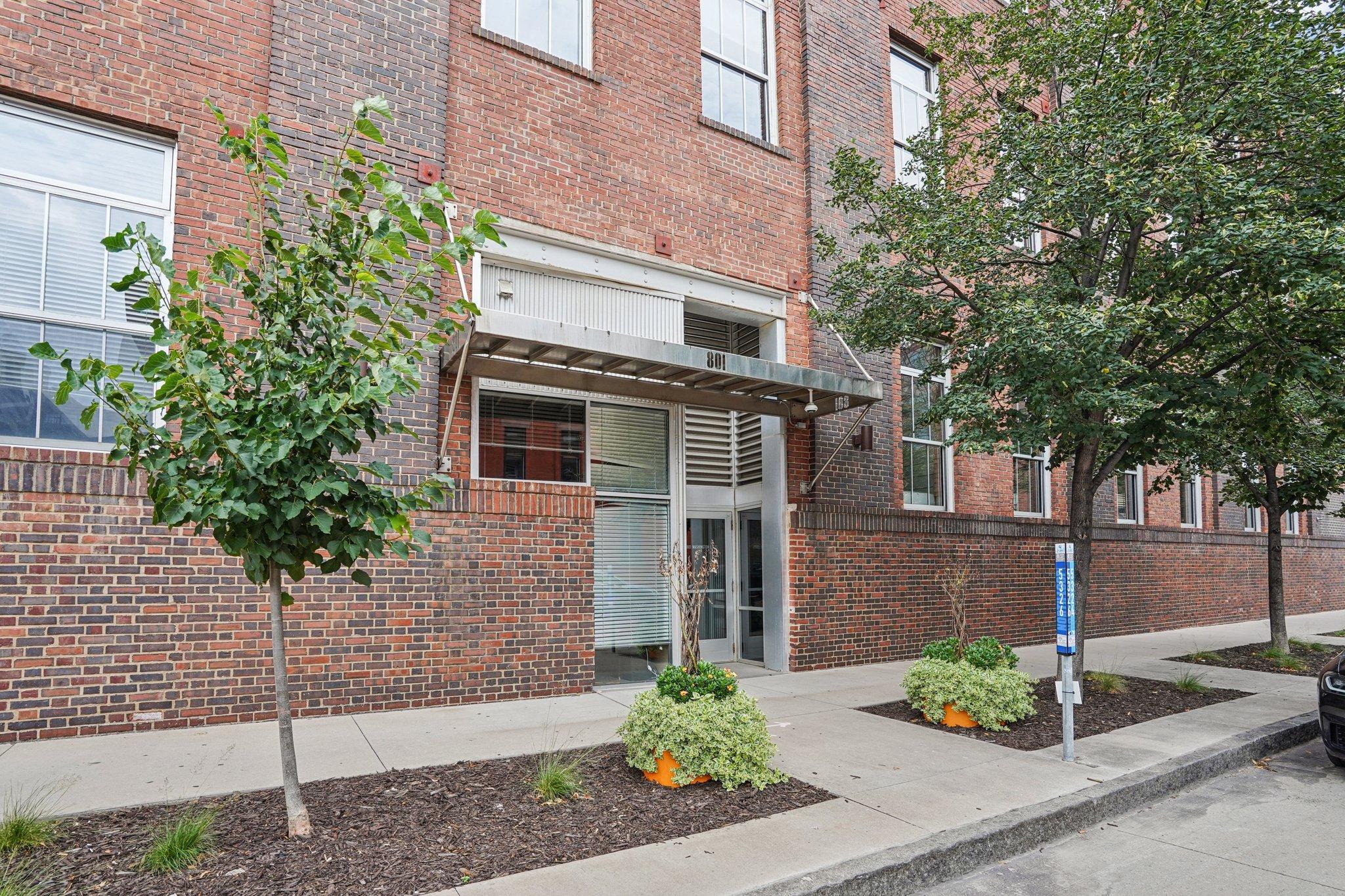 View of Residential at 801 Washington Avenue #222, Minneapolis MN 55401, Minneapolis (36 of 52) - Mike Wilen | Minnesota Team Real Estate