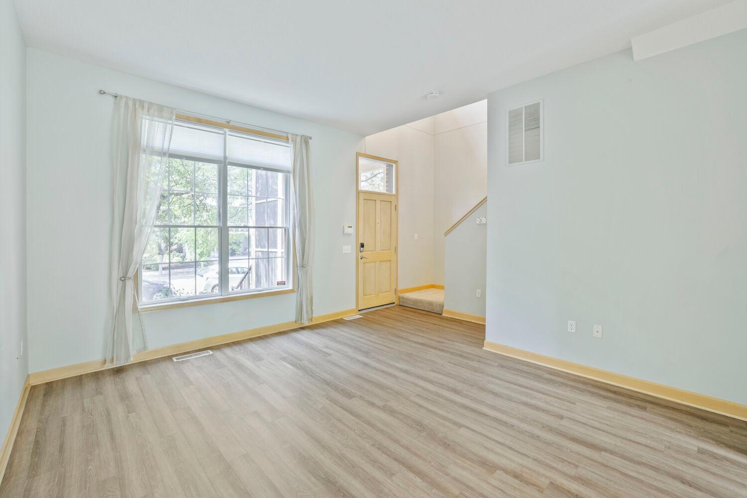 View of Residential at 811 Thornton Street, Minneapolis MN 55414, Minneapolis (5 of 28) - Mike Wilen | Minnesota Team Real Estate