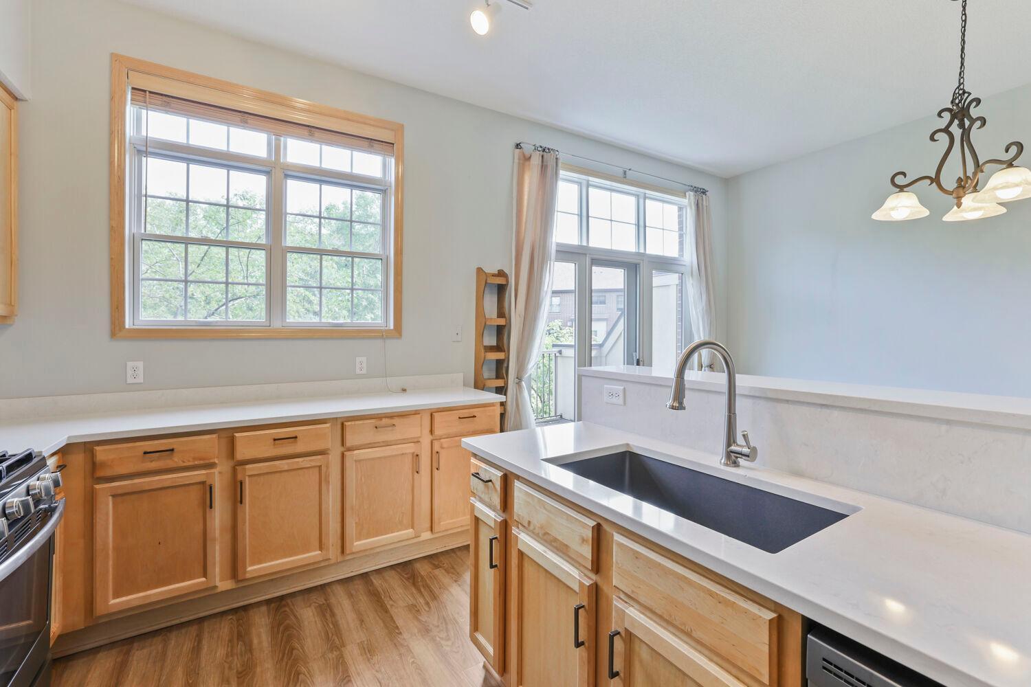 View of Residential at 811 Thornton Street, Minneapolis MN 55414, Minneapolis (12 of 28) - Mike Wilen | Minnesota Team Real Estate