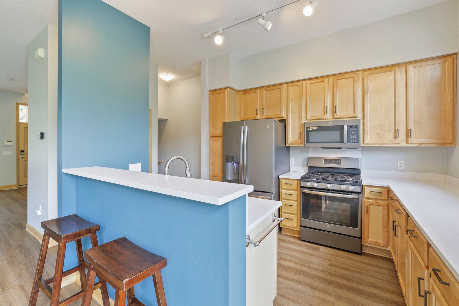 View of Residential at 811 Thornton Street, Minneapolis MN 55414, Minneapolis (10 of 28) - Mike Wilen | Minnesota Team Real Estate